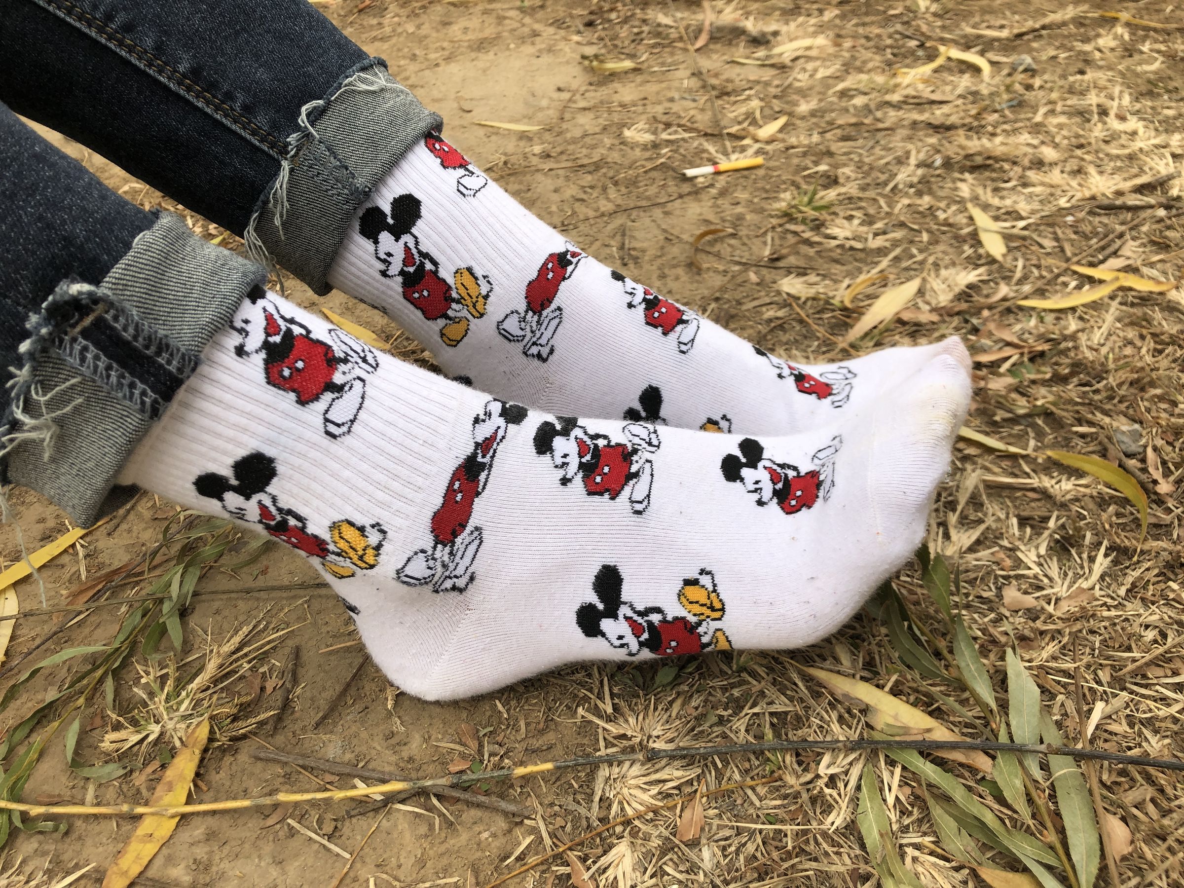 安乔乔儿(Nia乔乔) No.010 红甲裸足 [129P] - 秀人网免费无水印在线套图写真