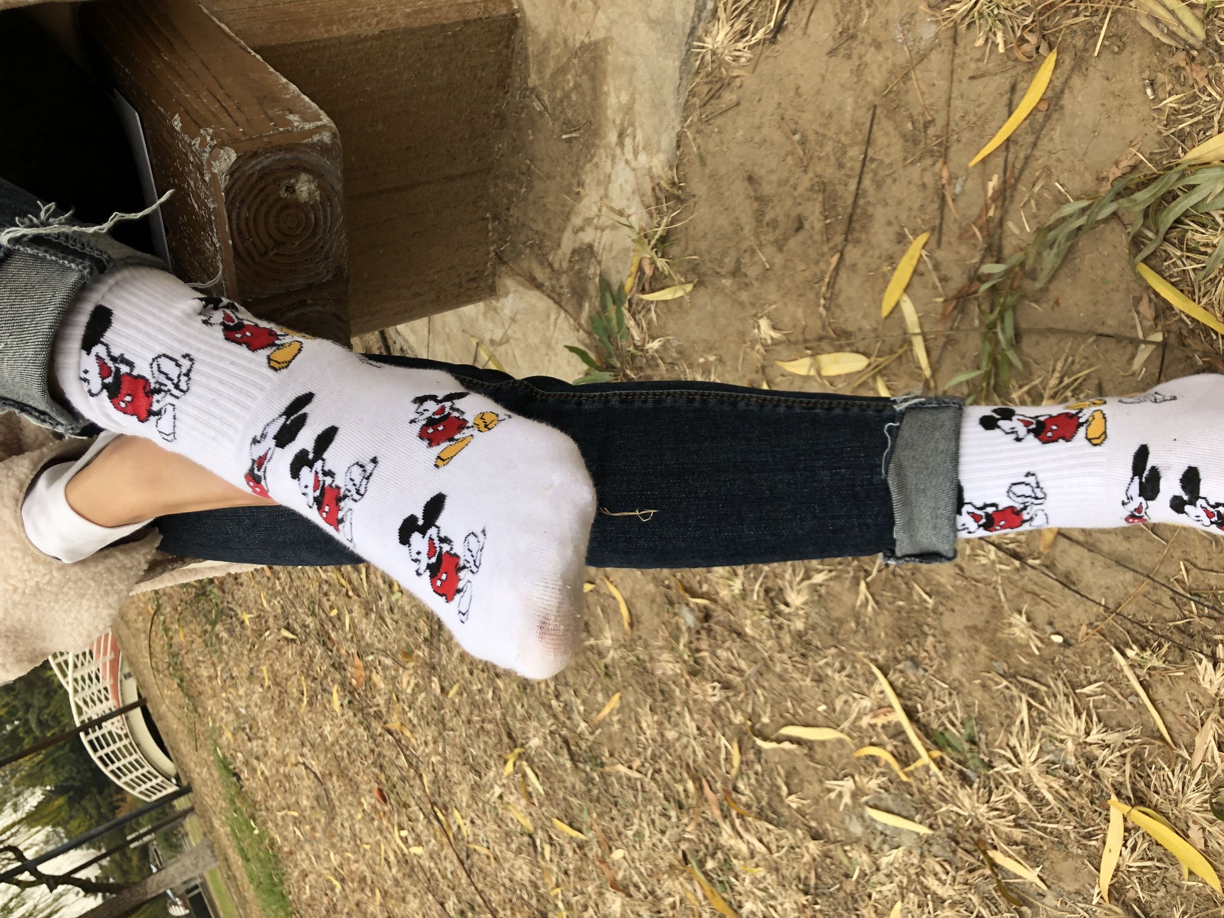 安乔乔儿(Nia乔乔) No.010 红甲裸足 [129P] - 秀人网免费无水印在线套图写真