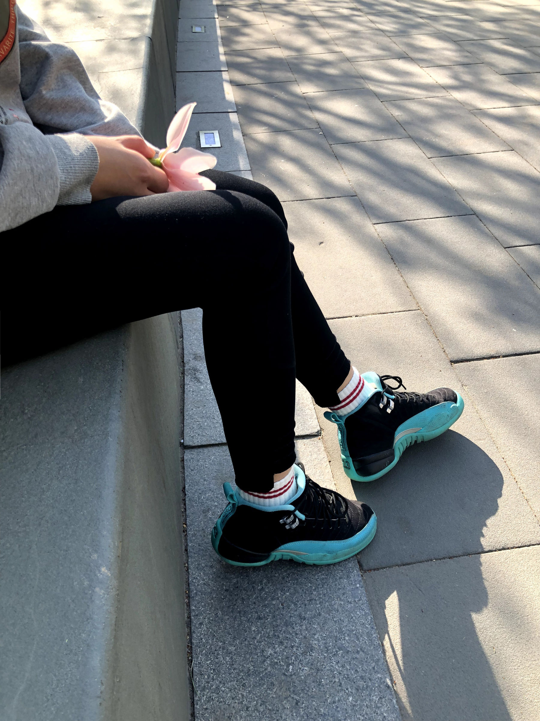 安乔乔儿(Nia乔乔) No.002 户外露脚脚 [80P] - 秀人网免费无水印在线套图写真