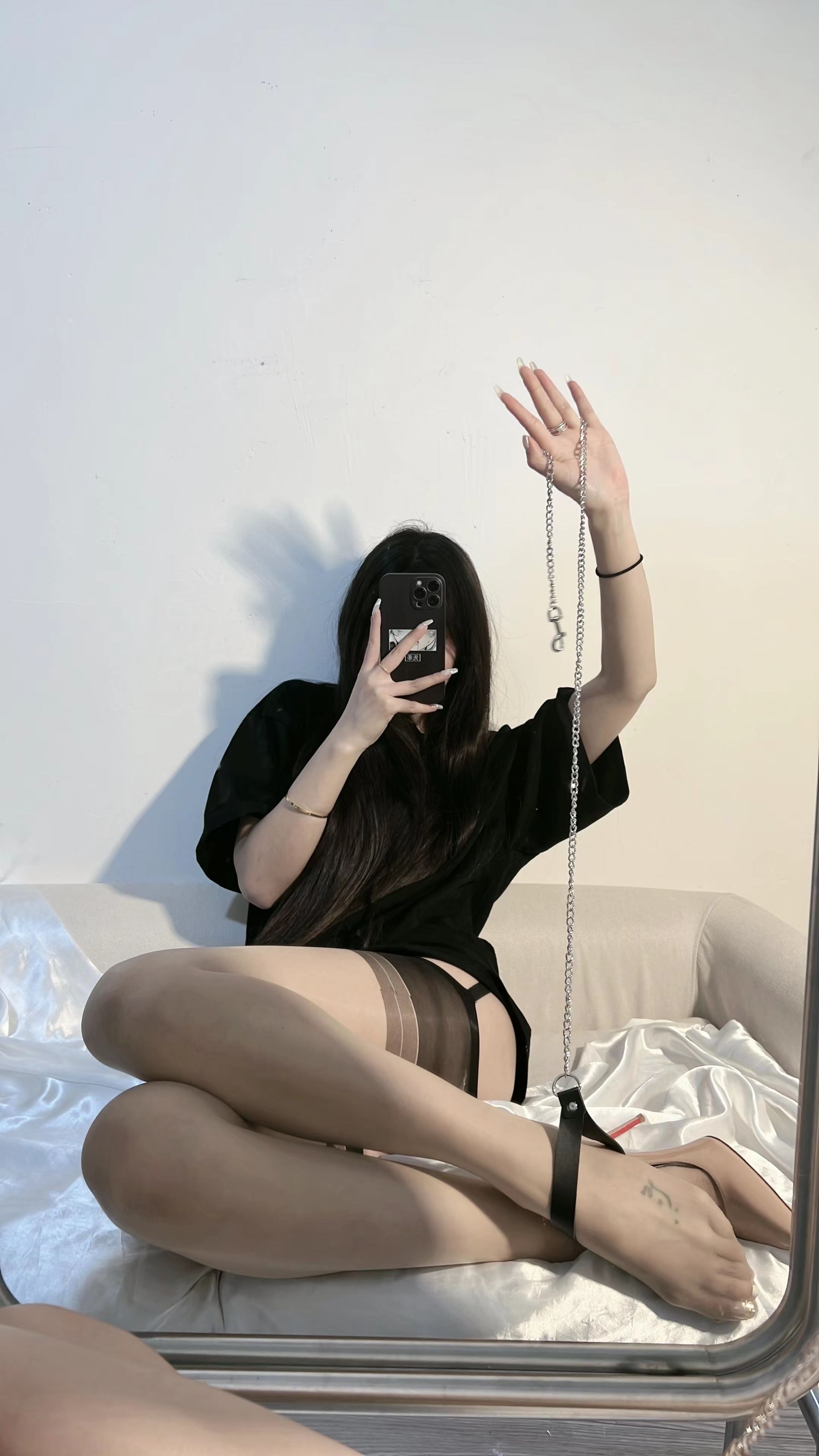 陈佩奇yyyy – 灰色提袜 [32P] - 秀人网免费无水印在线套图写真