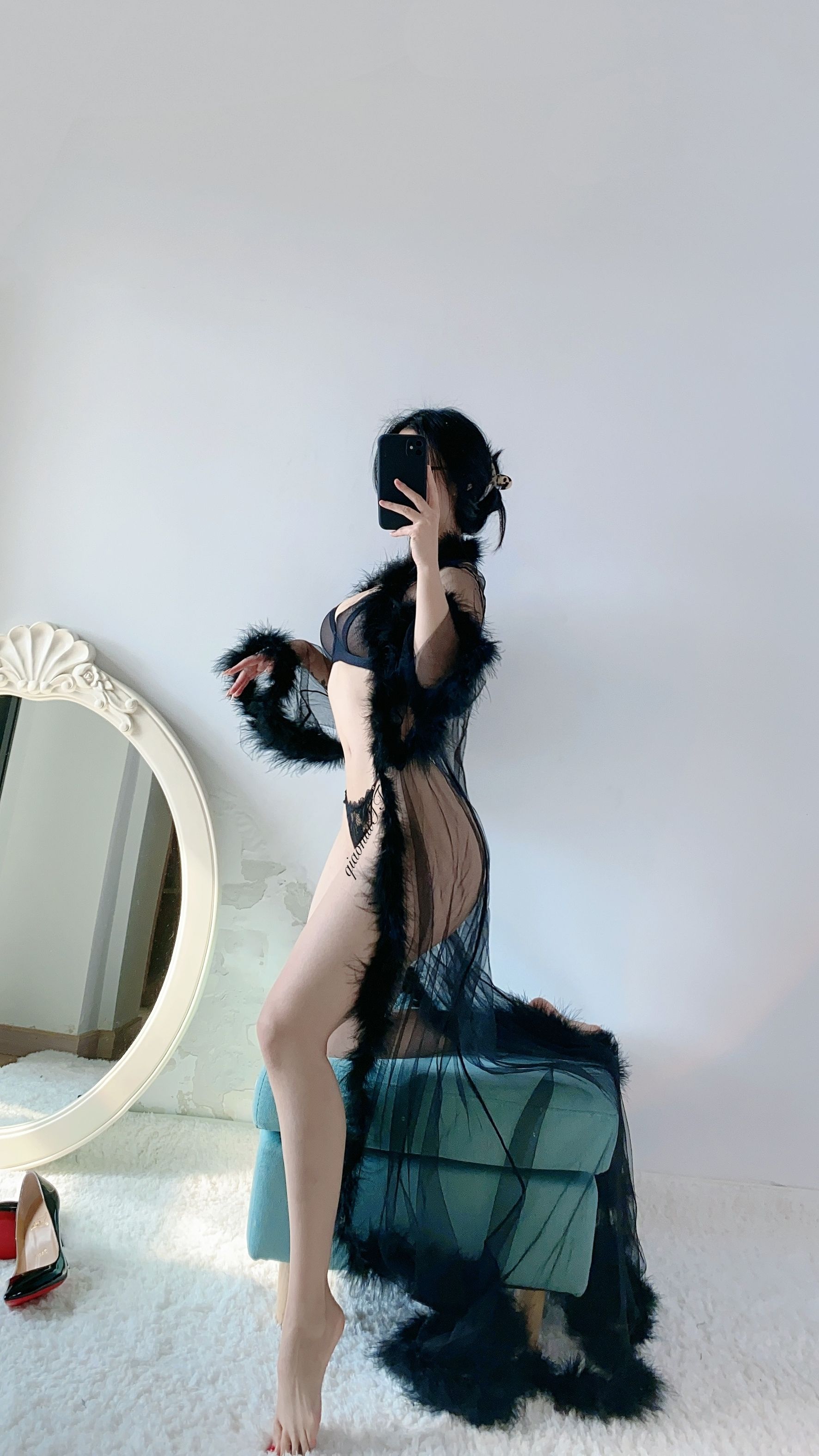 俏妞qiaoniuTT – 丝袜长腿翘臀 视图合集 [199P] - 秀人网免费无水印在线套图写真