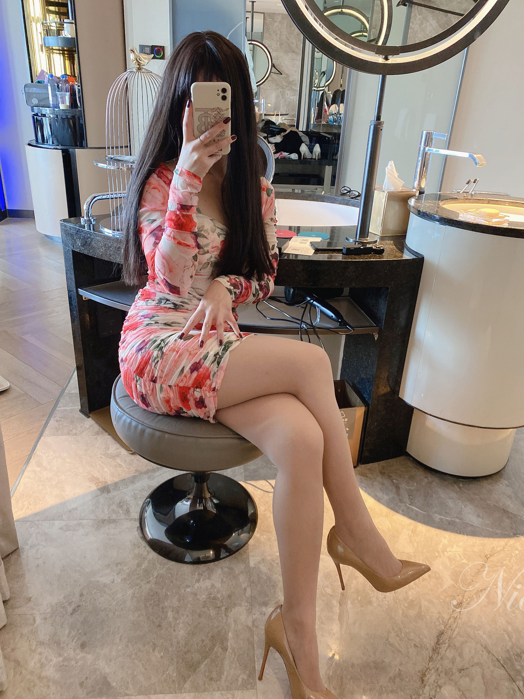 安乔乔儿(Nia乔乔) No.030 温柔少妇风 [90P] - 秀人网免费无水印在线套图写真