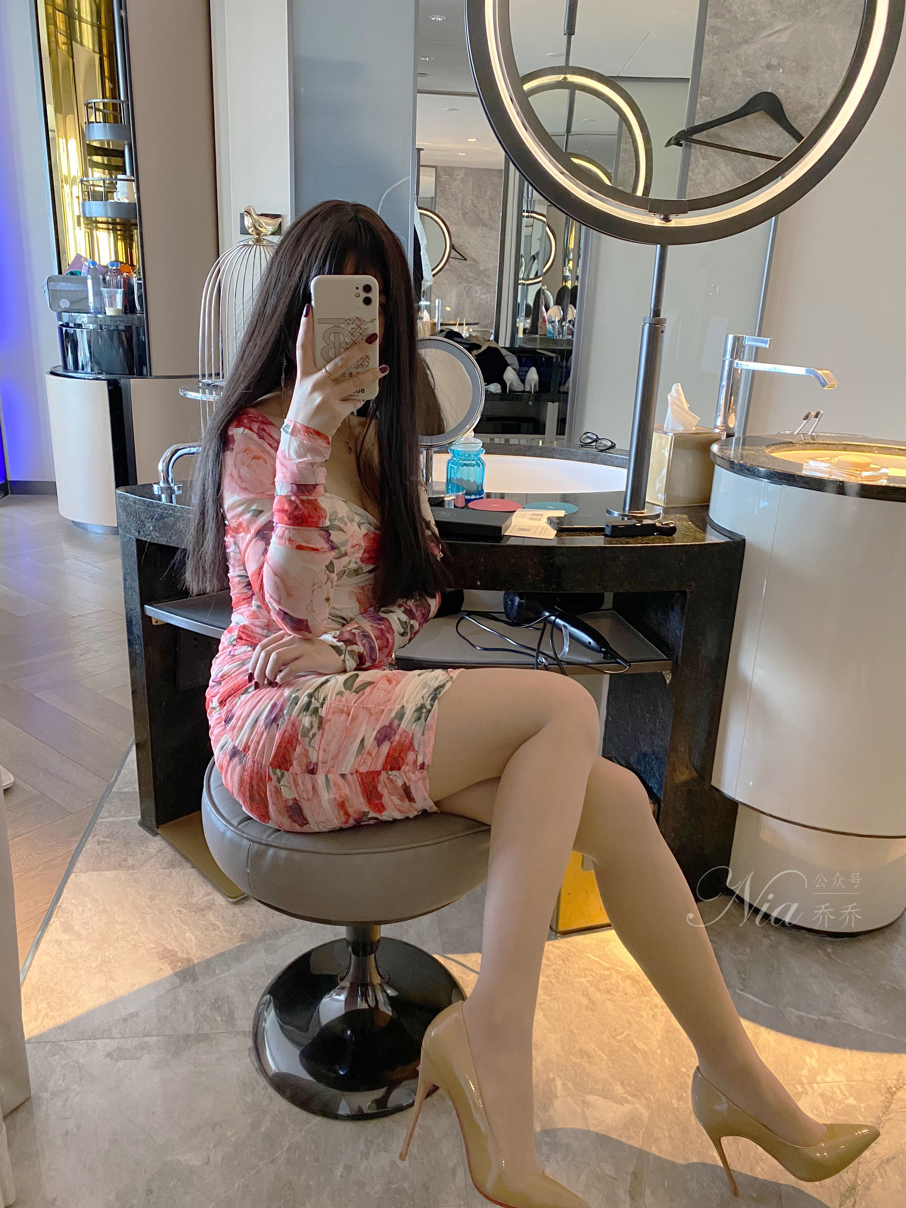 安乔乔儿(Nia乔乔) No.030 温柔少妇风 [90P] - 秀人网免费无水印在线套图写真