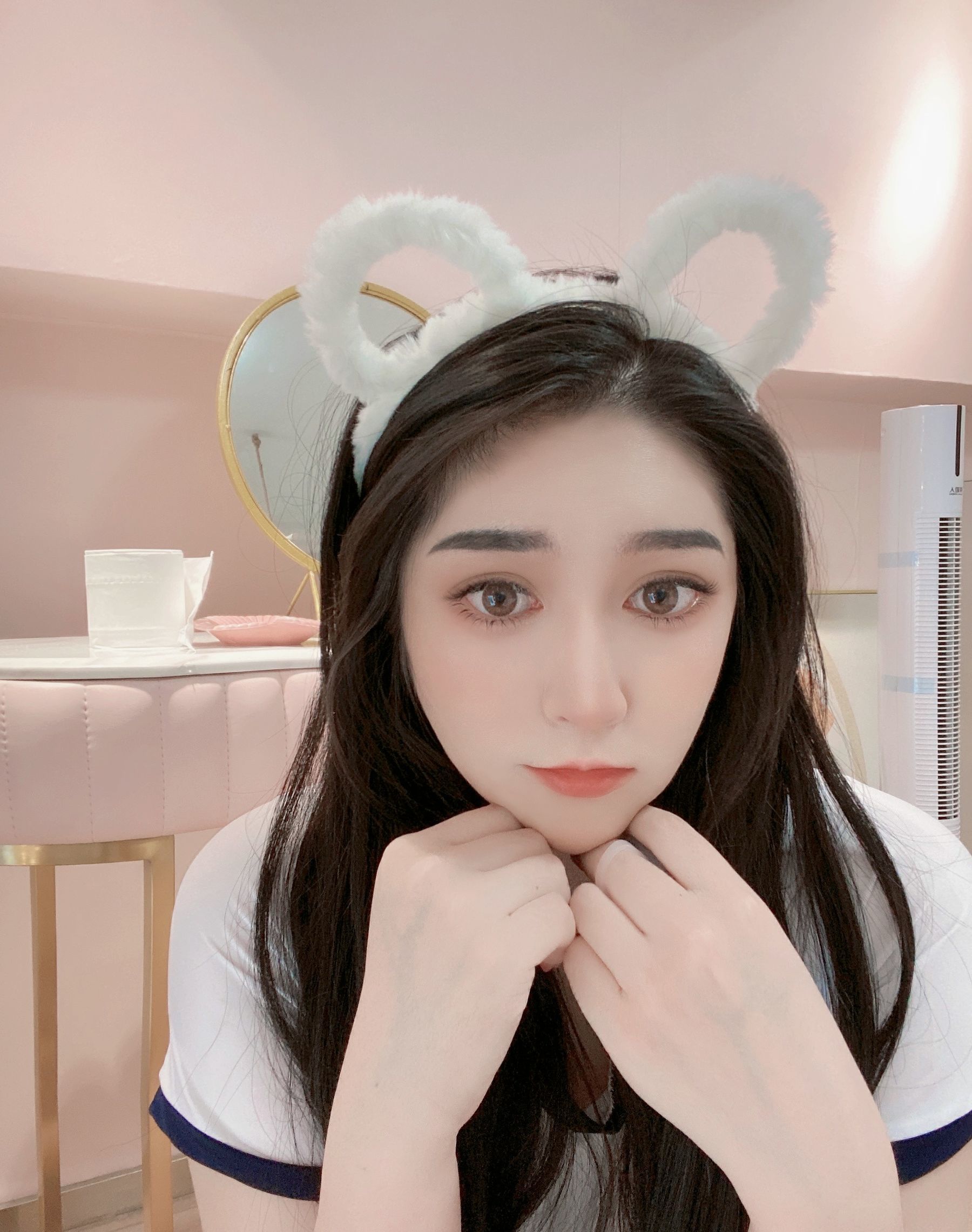 女神风范小王极品蜜桃臀究极 – 福利5 [68P] - 秀人网免费无水印在线套图写真