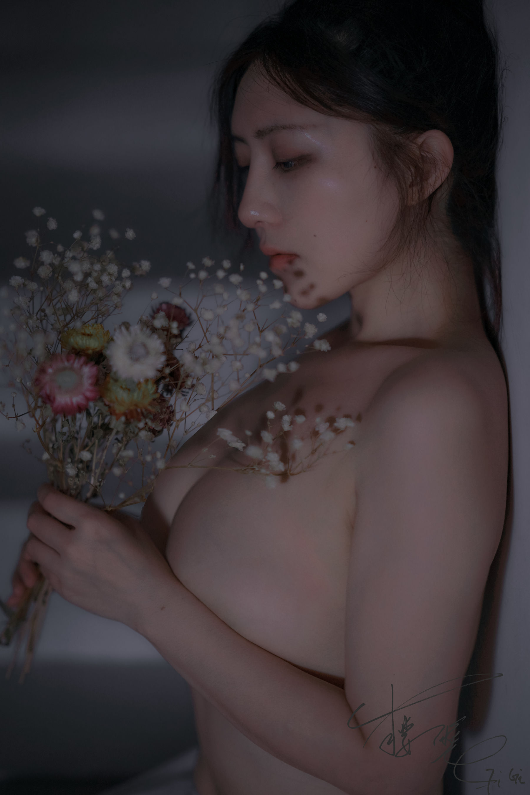 网络红人樱晚gigi – 月光 [25P] - 秀人网免费无水印在线套图写真