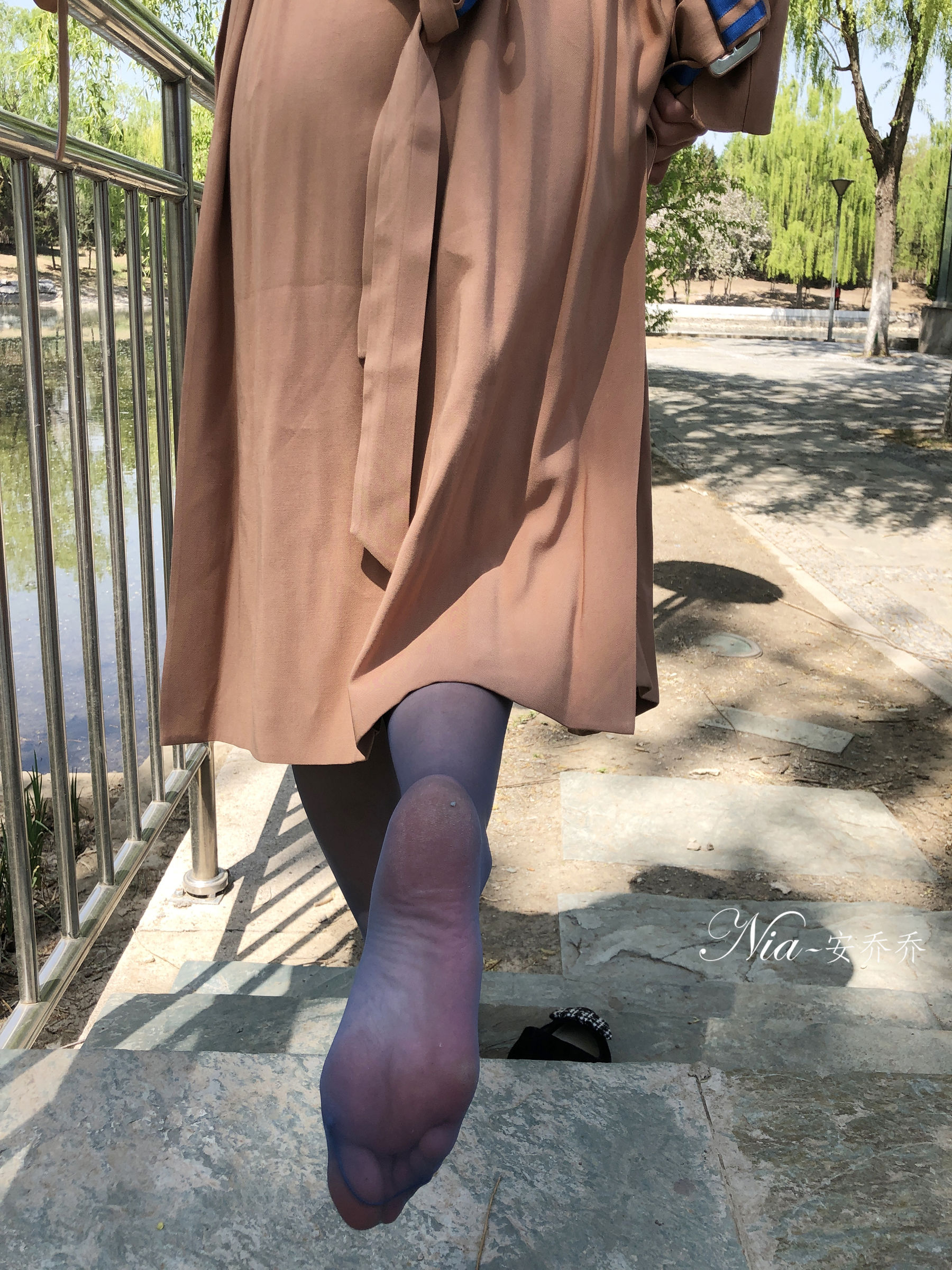 安乔乔儿(Nia乔乔) No.021 不小心被发现了 [118P] - 秀人网免费无水印在线套图写真