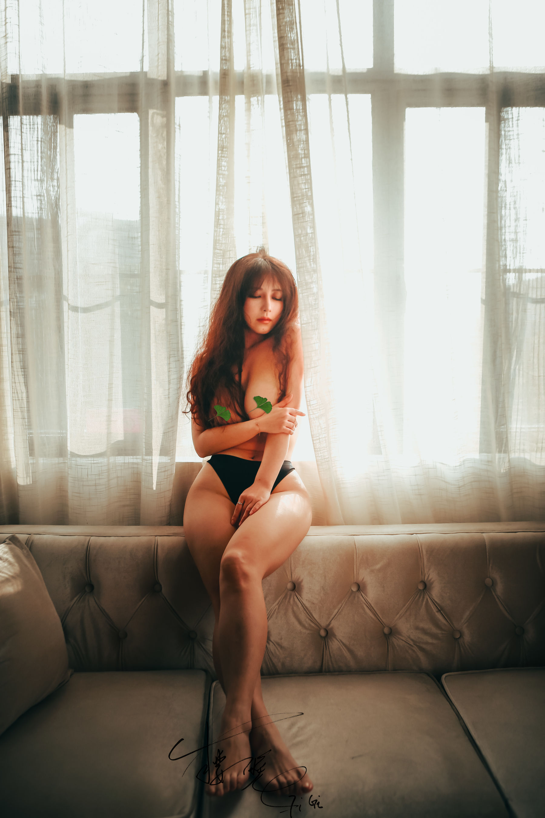 网络红人樱晚gigi – 迷情 [23P] - 秀人网免费无水印在线套图写真