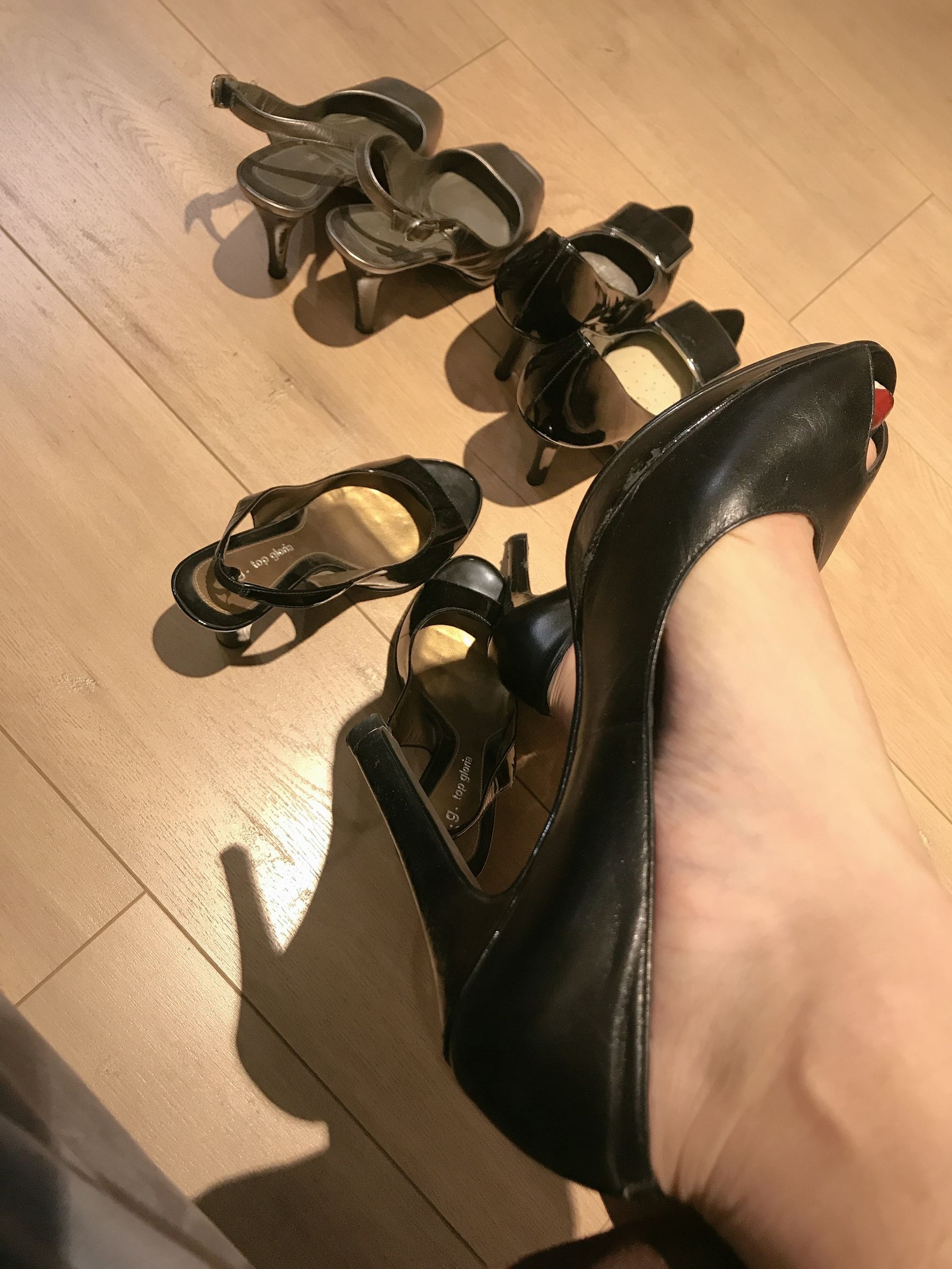 安乔乔儿(Nia乔乔) No.003 妈妈的高跟鞋 [146P] - 秀人网免费无水印在线套图写真