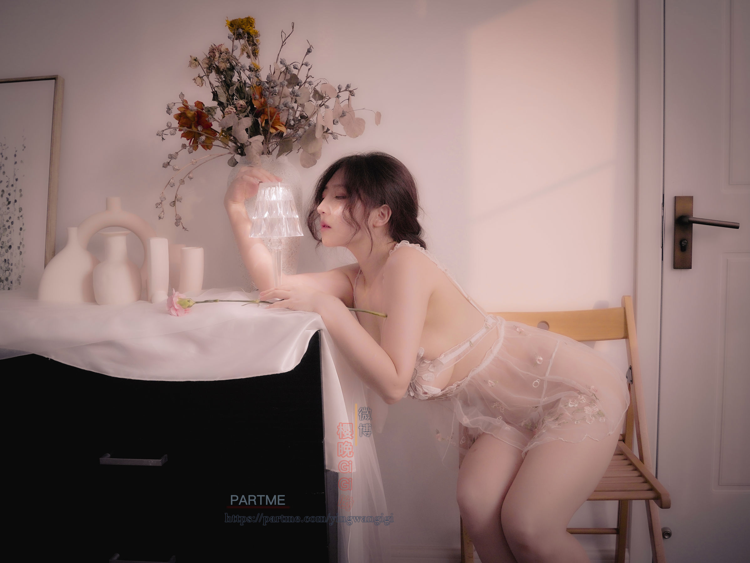 网络红人樱晚gigi – 余香 [19P] - 秀人网免费无水印在线套图写真