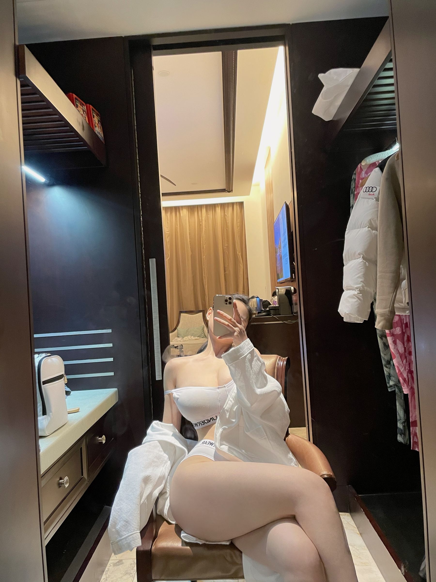 左公子666 微密圈VIP付费私拍美照合集 [200P] - 秀人网免费无水印在线套图写真