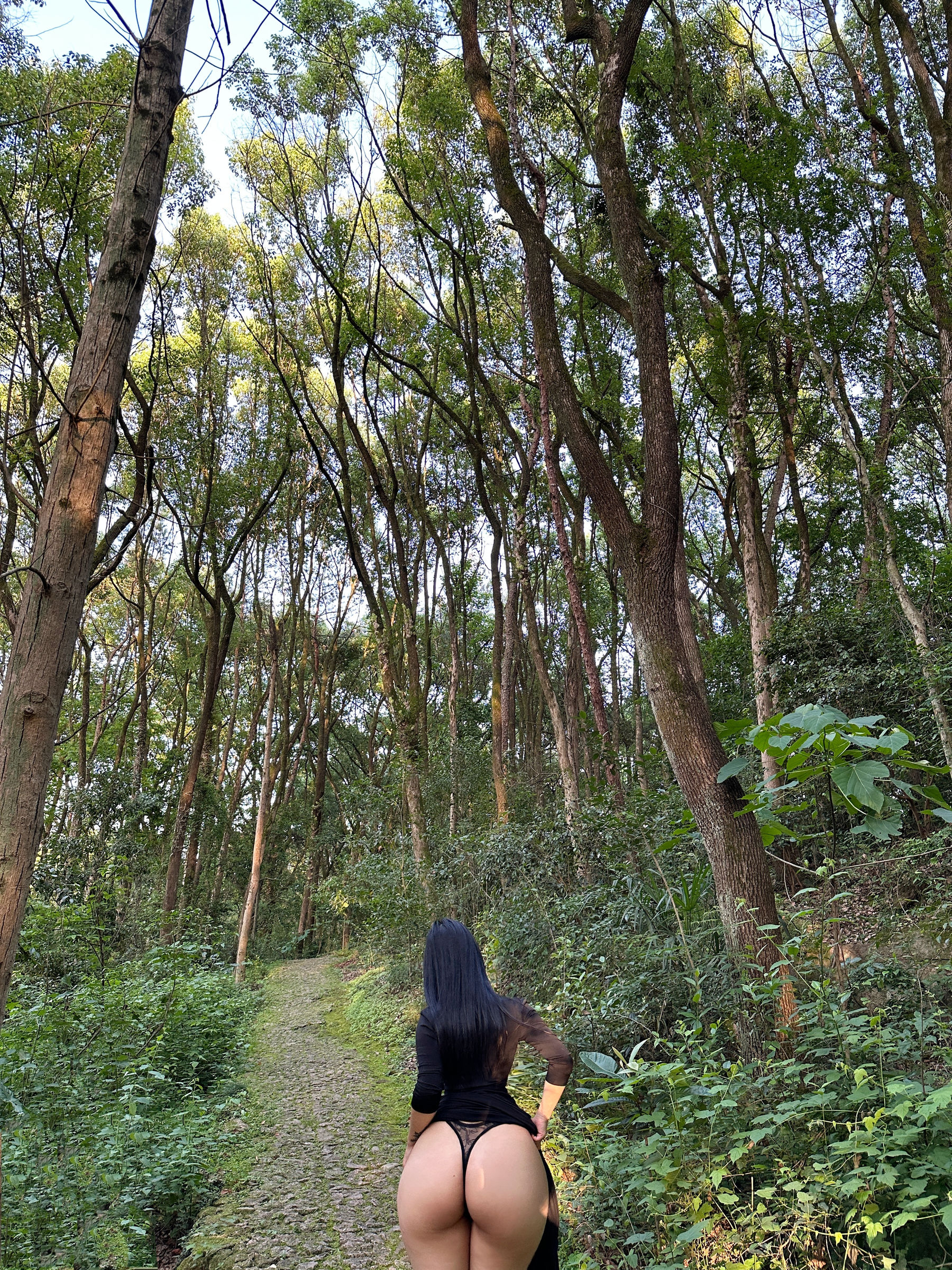 俏妞qiaoniuTT – 户外巨豚 [36P] - 秀人网免费无水印在线套图写真