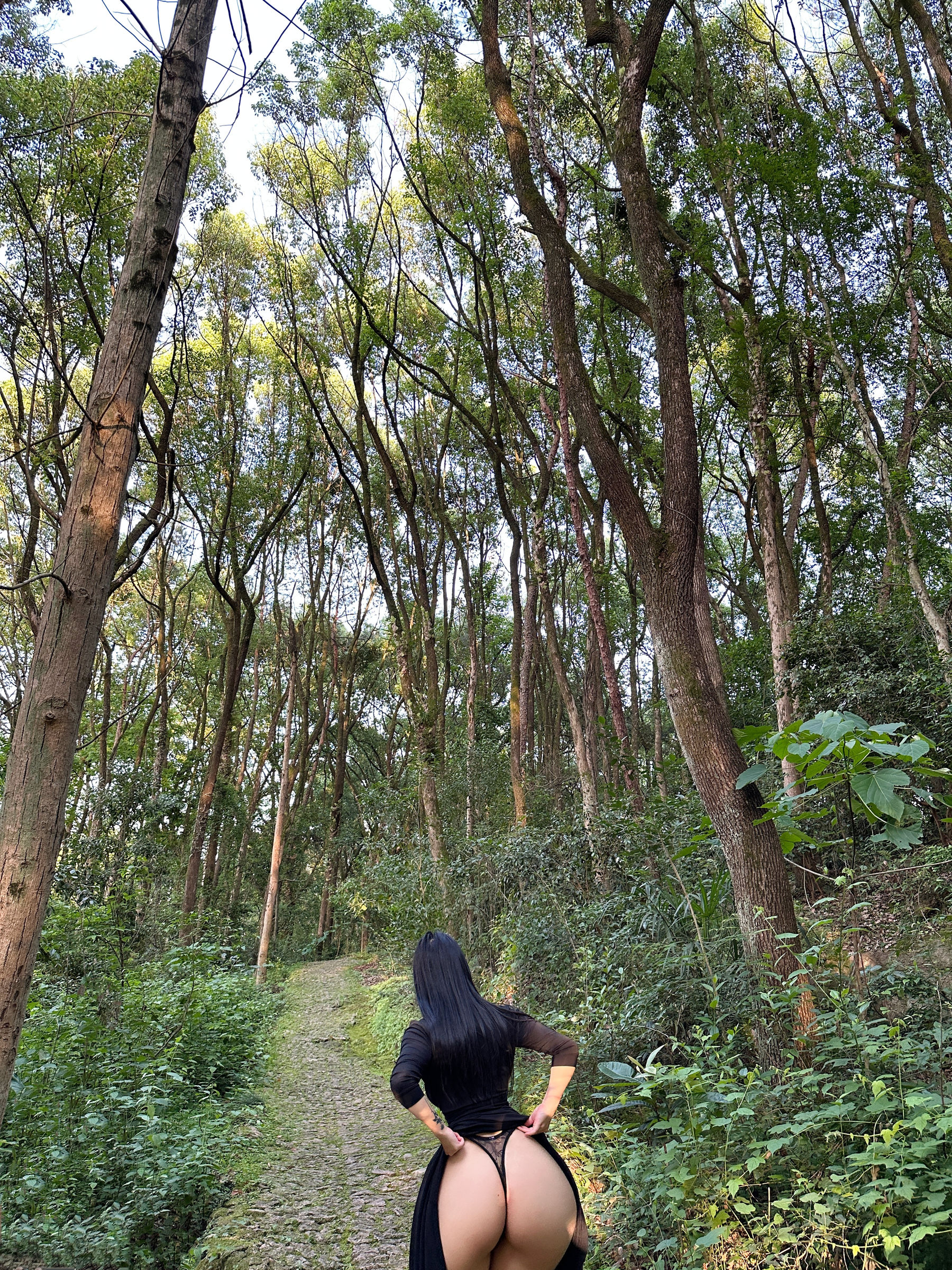 俏妞qiaoniuTT – 户外巨豚 [36P] - 秀人网免费无水印在线套图写真