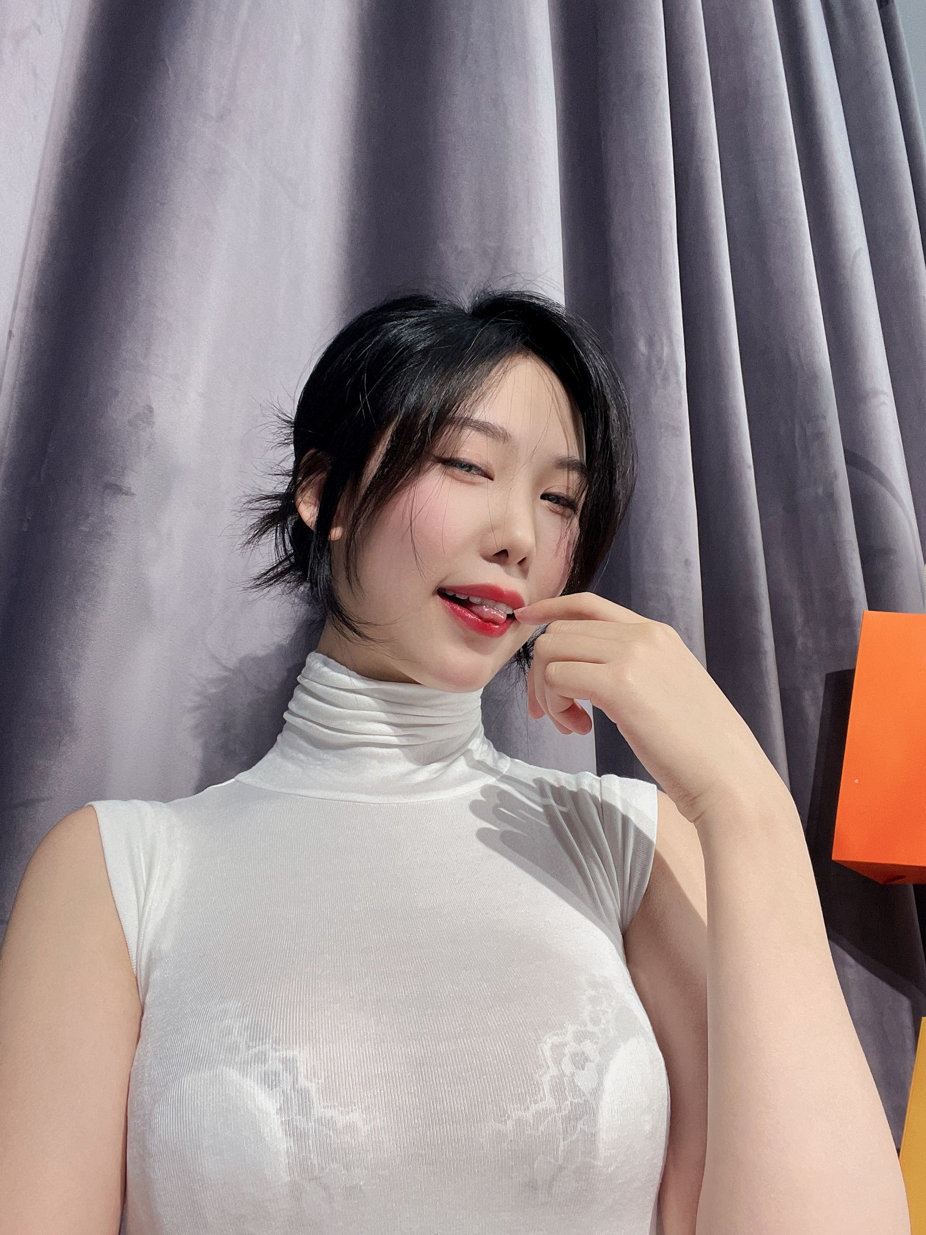 抖娘-利世图集 – 珍珠姐姐 [42P] - 秀人网免费无水印在线套图写真