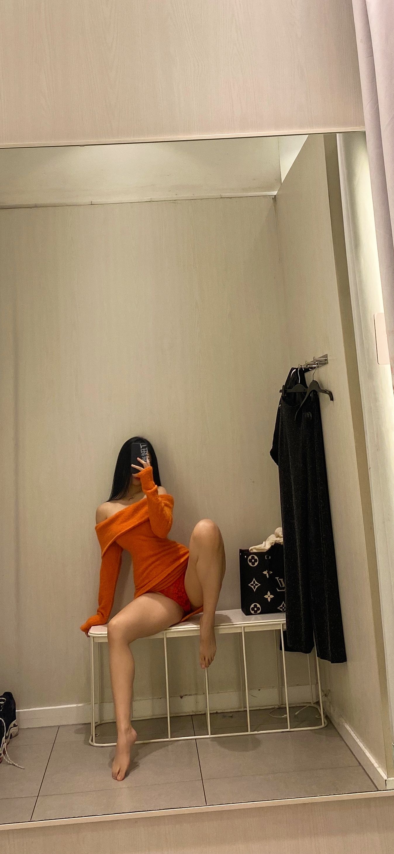 俏妞qiaoniuTT – 试衣间2.0 [13P] - 秀人网免费无水印在线套图写真