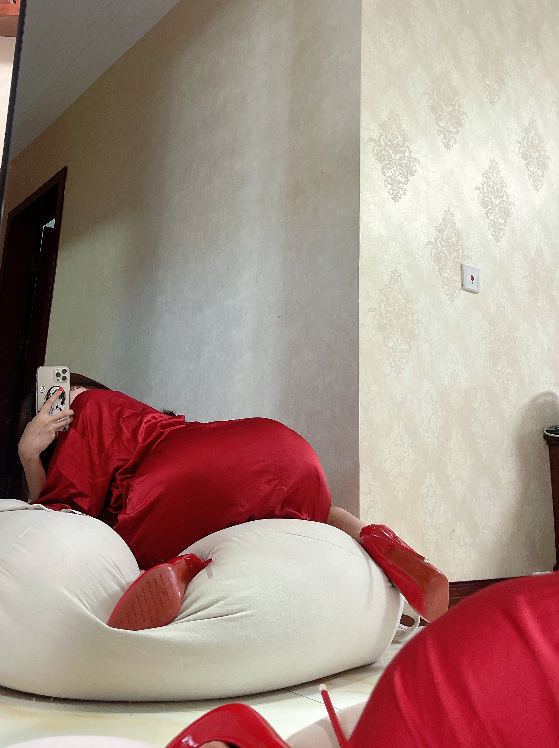 奶宝妹纸 – 用行动来证明吧！ [15P] - 秀人网免费无水印在线套图写真