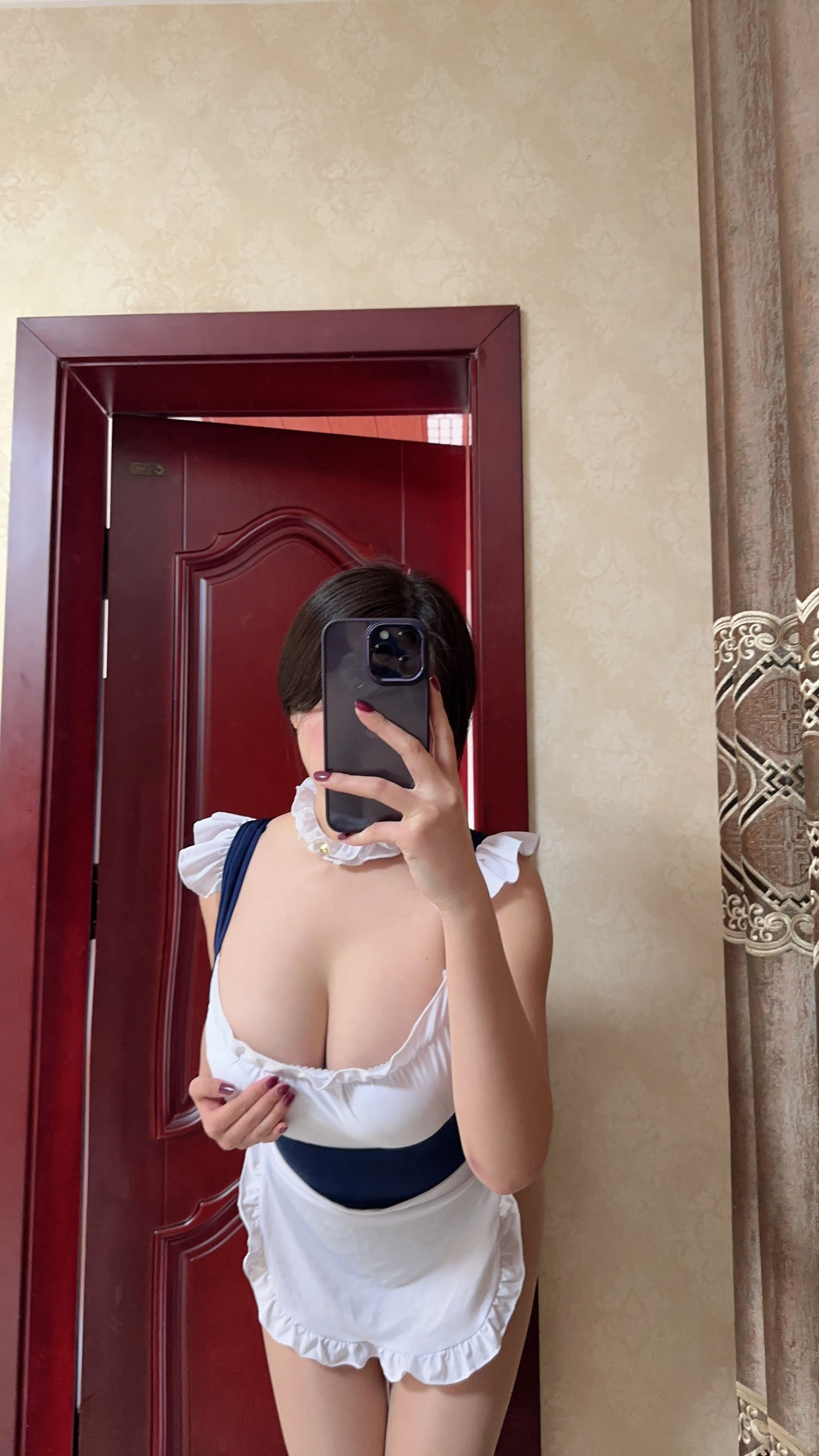 奶宝妹纸 – 性感女仆 [13P] - 秀人网免费无水印在线套图写真