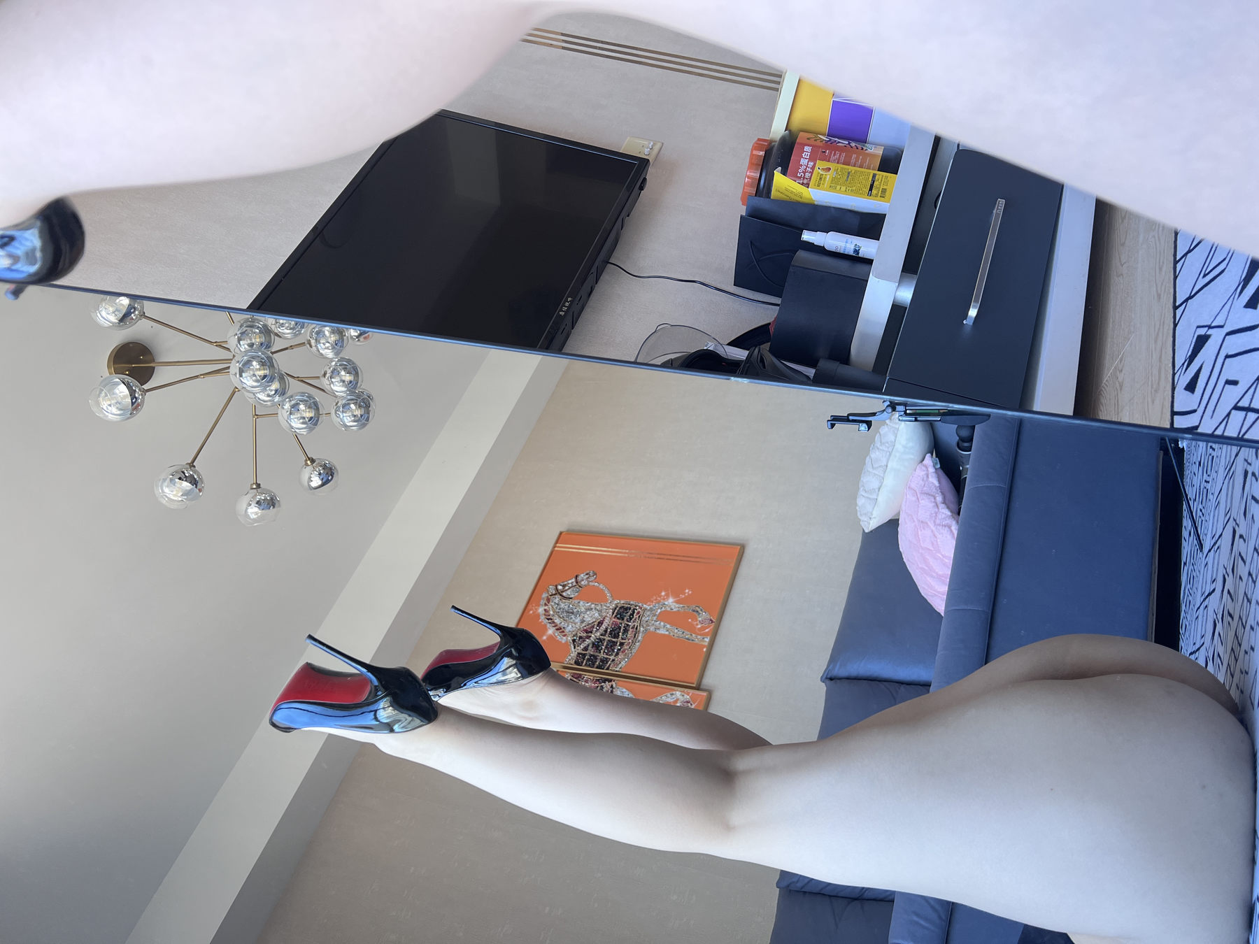 120斤的小王同学 – 黑丝开叉 [47P] - 秀人网免费无水印在线套图写真