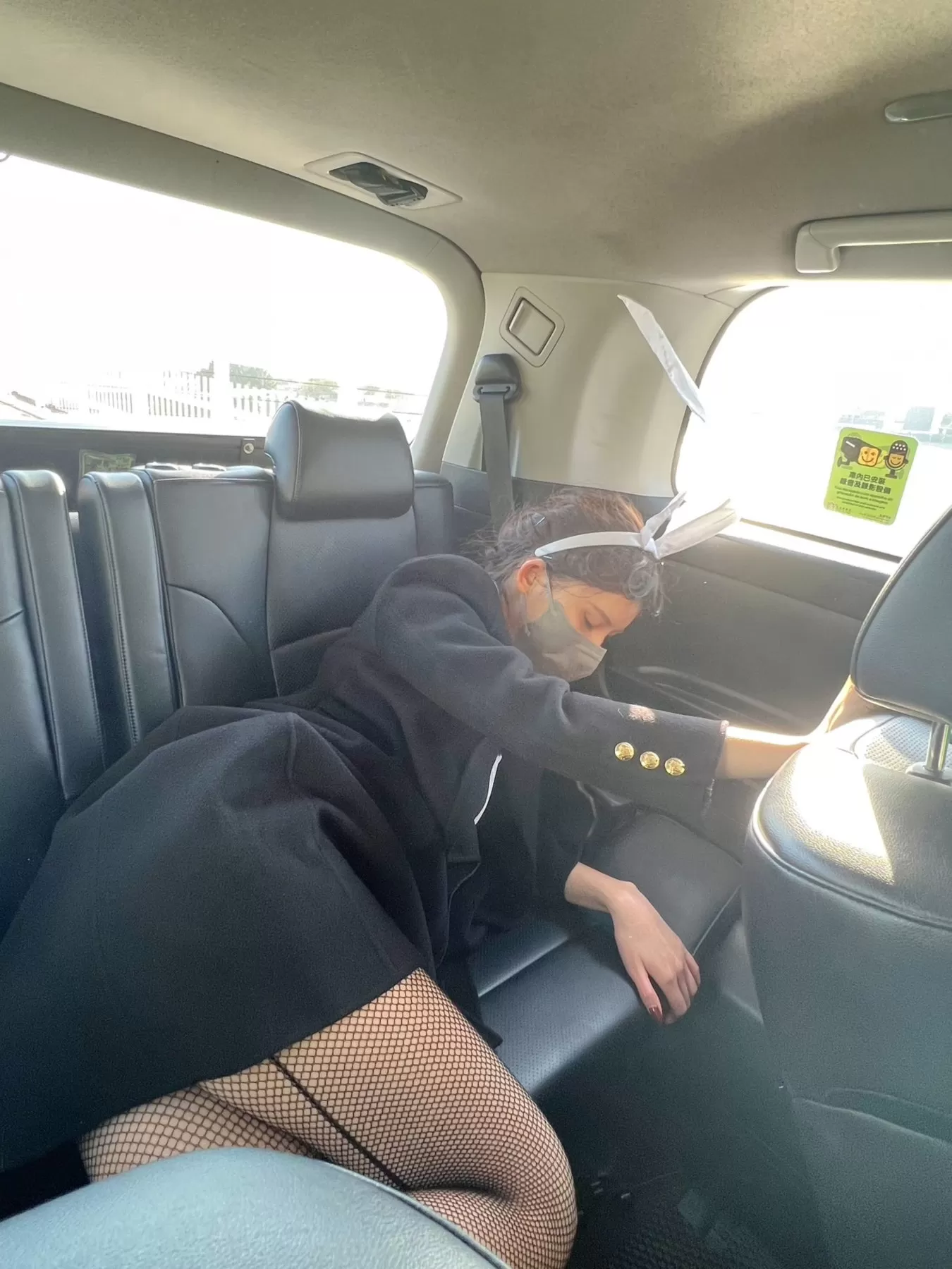 就是阿朱啊 – 兔子+瑜伽 [32P] - 秀人网免费无水印在线套图写真