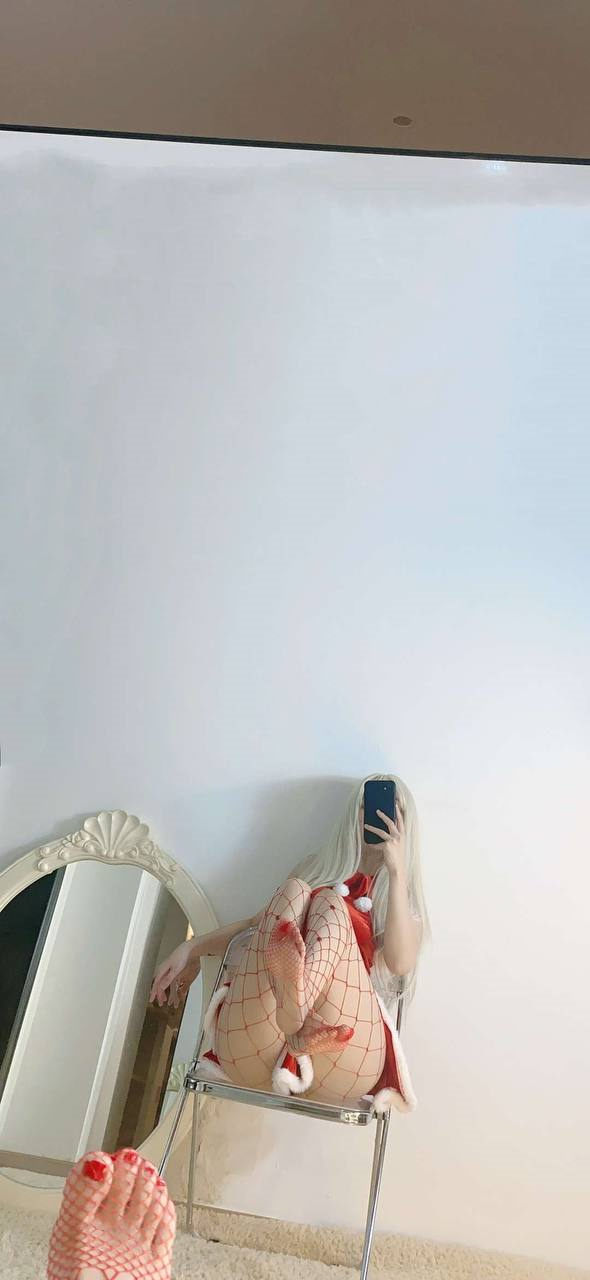 俏妞qiaoniuTT – 红色网丝 [14P] - 秀人网免费无水印在线套图写真