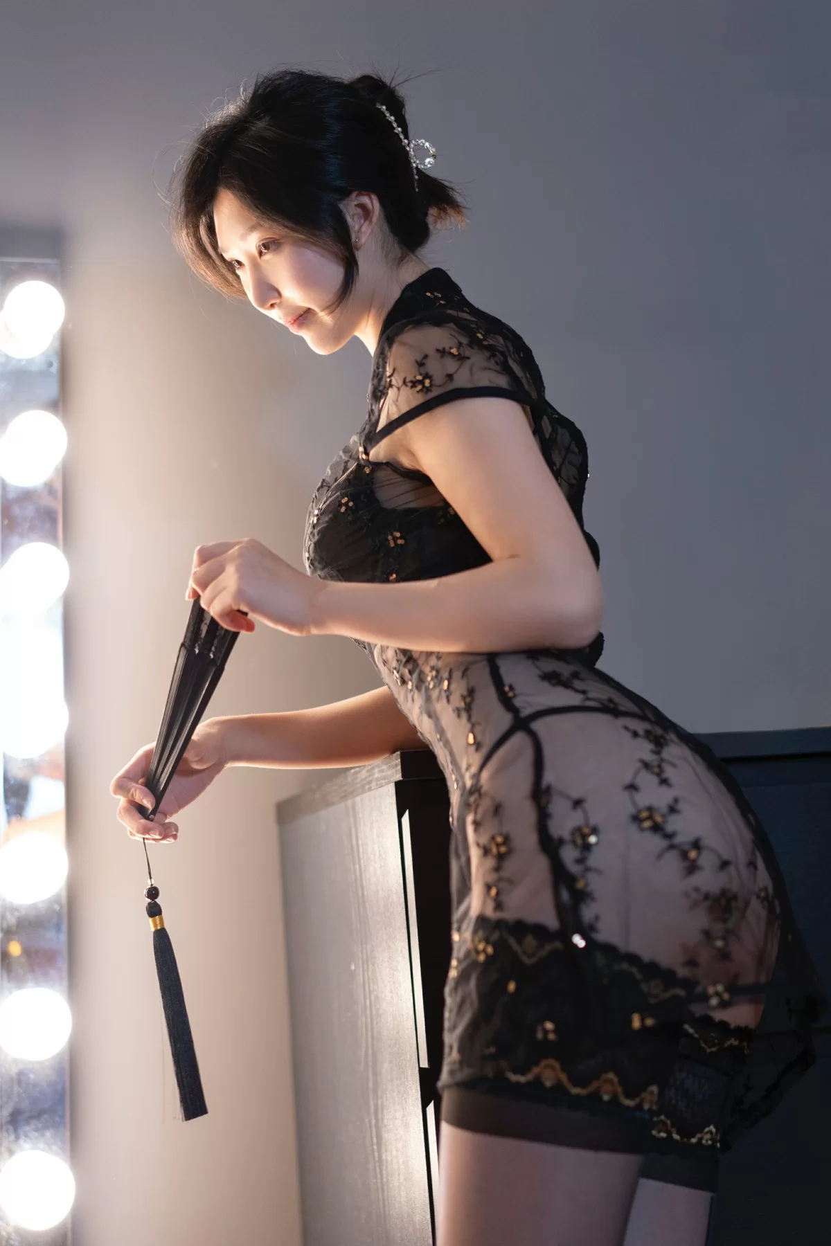 抖娘-利世 – 玄扇 [66P] - 秀人网免费无水印在线套图写真