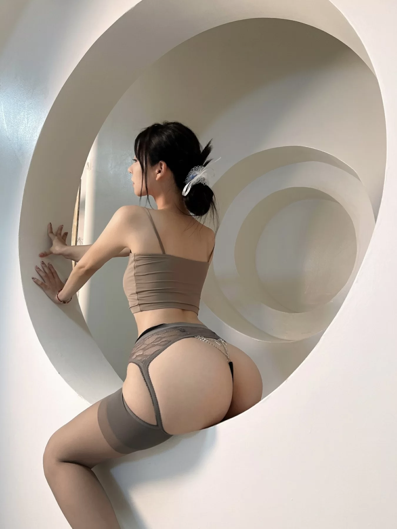 妮是老虎-陈妮妮UNI – 圆的艺术 [15P] - 秀人网免费无水印在线套图写真