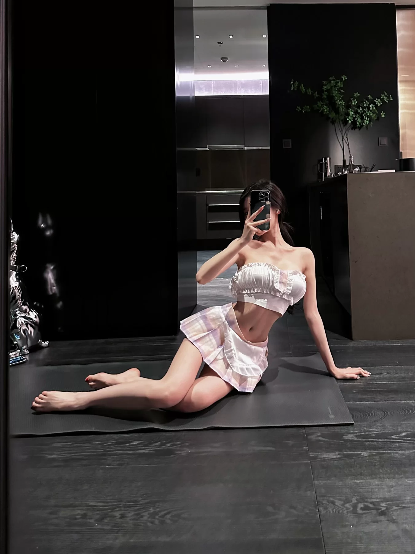 黎允熙baby – 美腿玉足 [29P] - 秀人网免费无水印在线套图写真