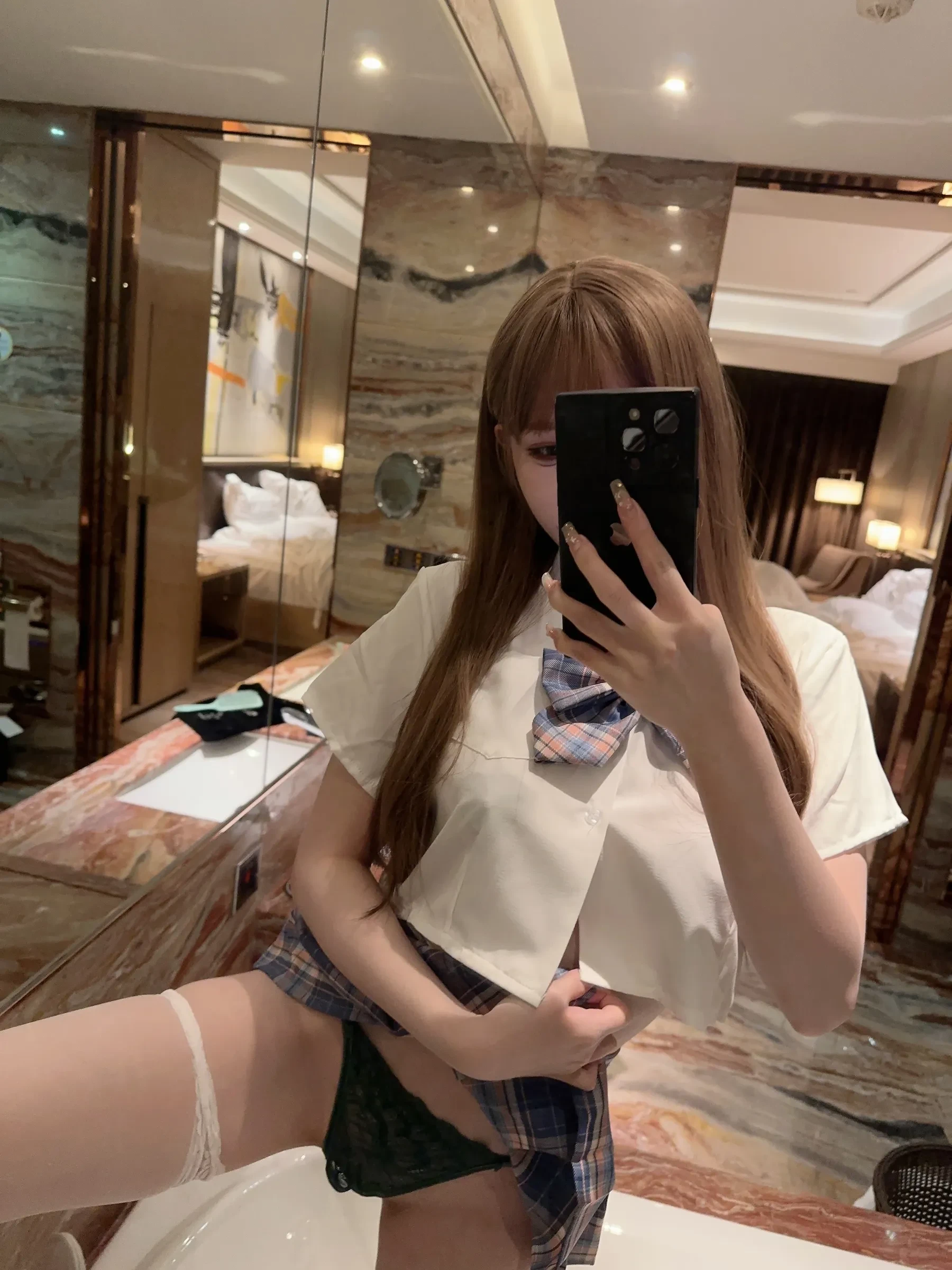 无欲无求的推土君 – 浴室开花 [23P] - 秀人网免费无水印在线套图写真