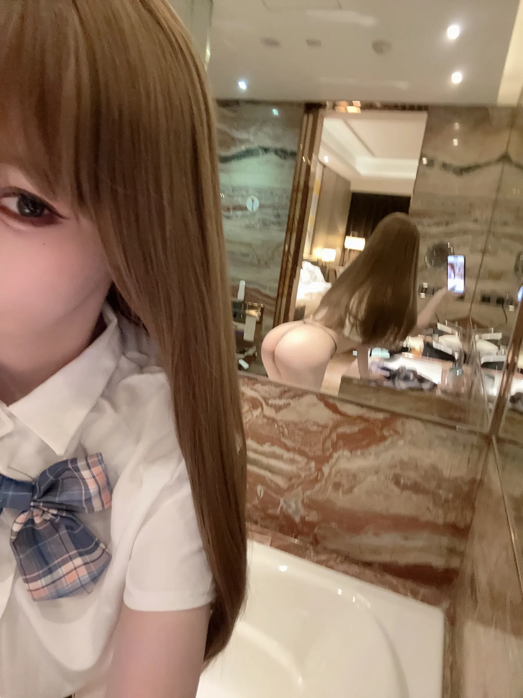 无欲无求的推土君 – 浴室开花 [23P] - 秀人网免费无水印在线套图写真