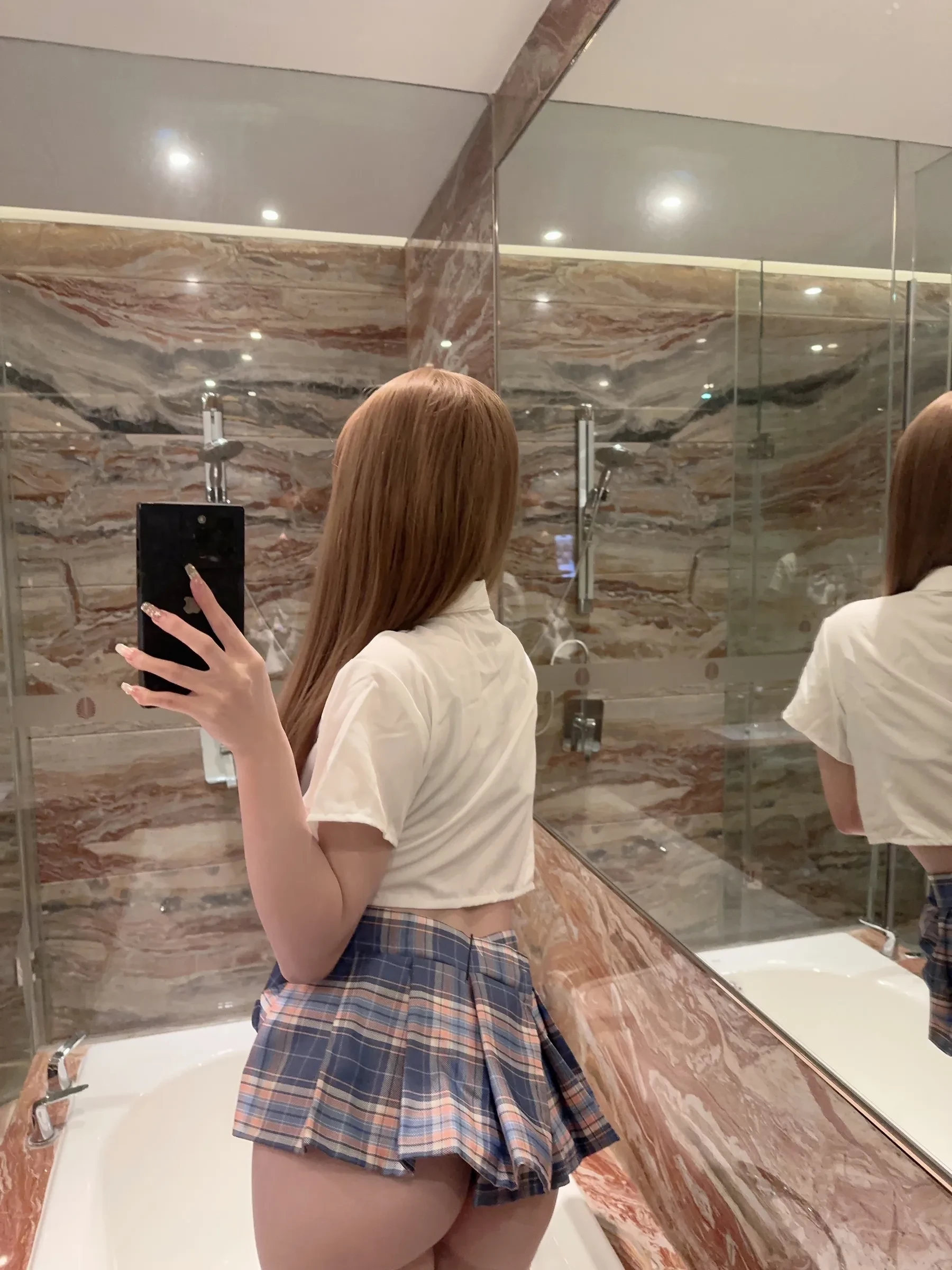 无欲无求的推土君 – 浴室开花 [23P] - 秀人网免费无水印在线套图写真