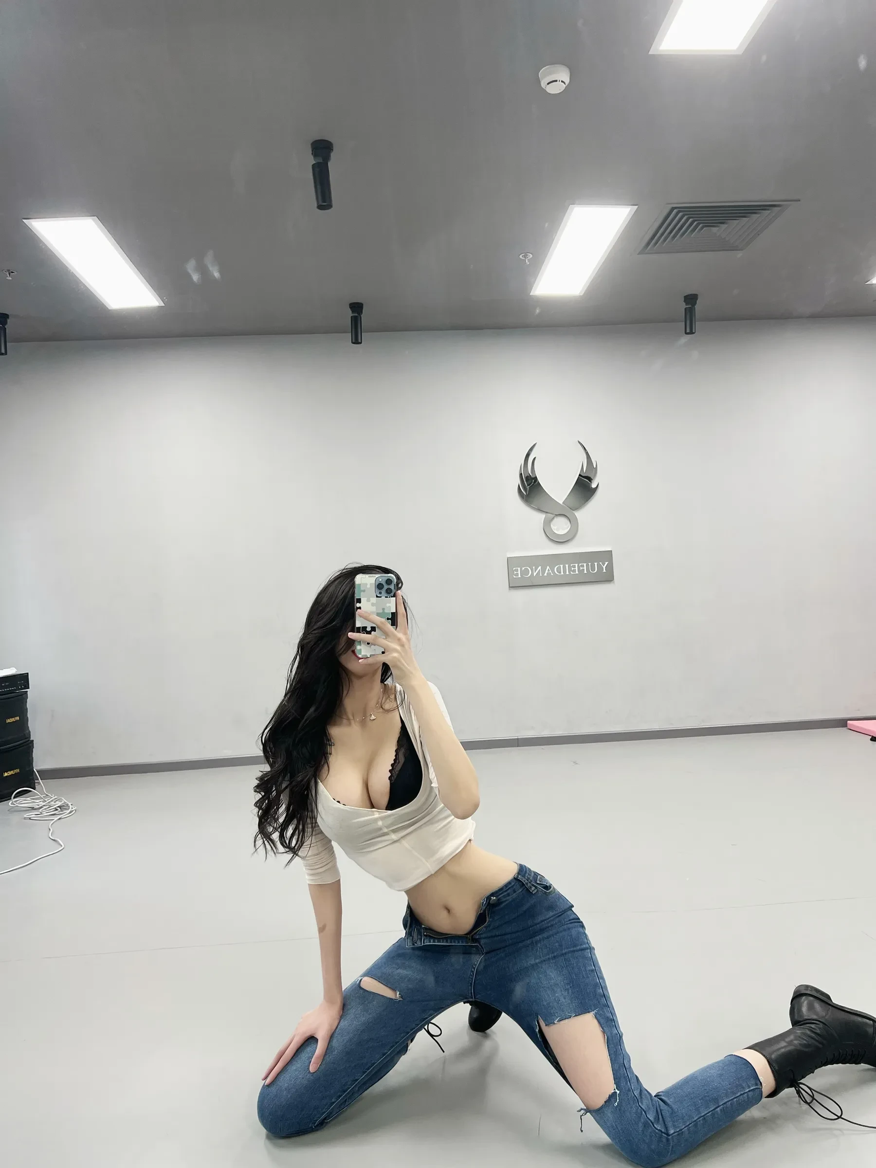 葛征GEZHENG – 教室里的秘密 [31P] - 秀人网免费无水印在线套图写真