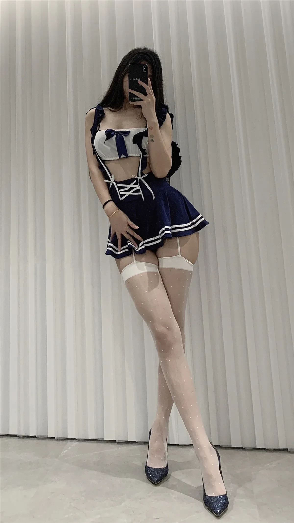 陈佩奇yyyy – 发壁纸 [29P] - 秀人网免费无水印在线套图写真