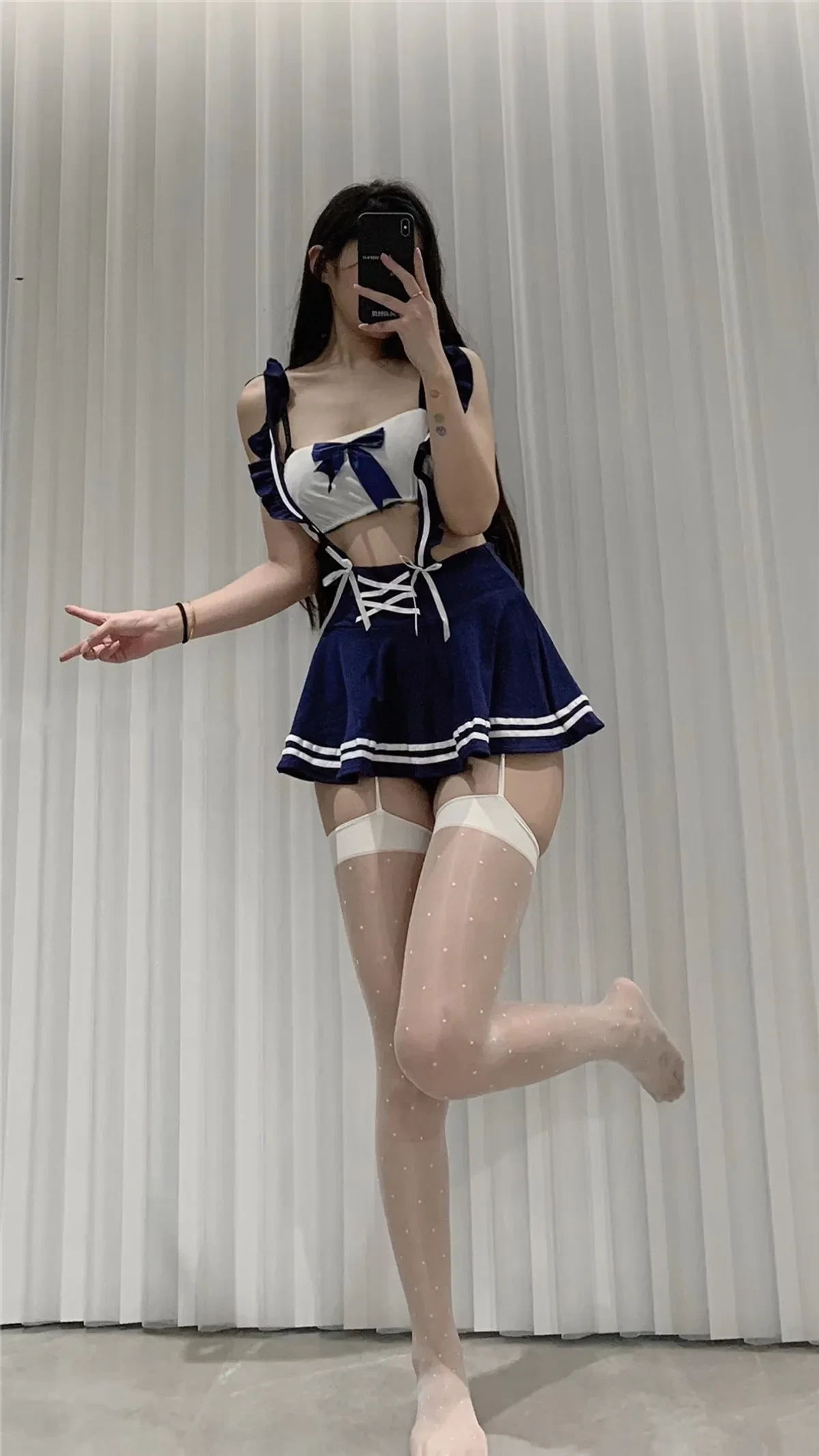 陈佩奇yyyy – 发壁纸 [29P] - 秀人网免费无水印在线套图写真