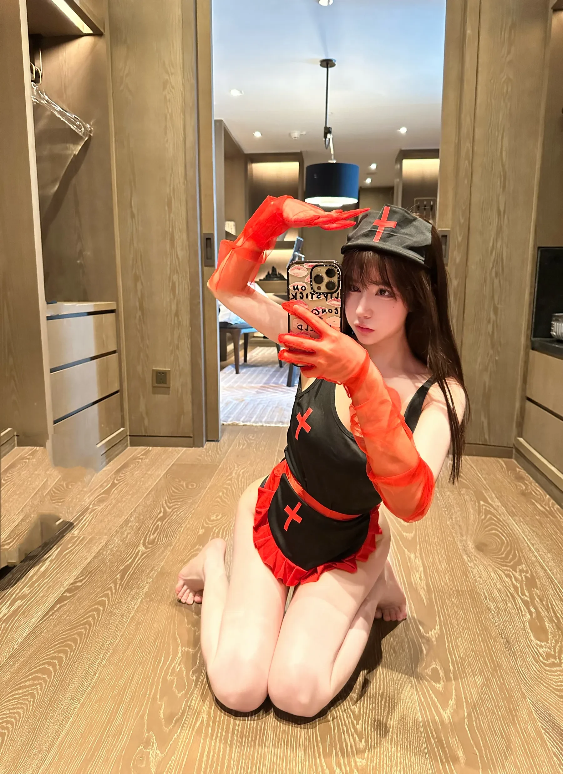 奔跑的晶螺儿 – 黑红情趣 [67P] - 秀人网免费无水印在线套图写真