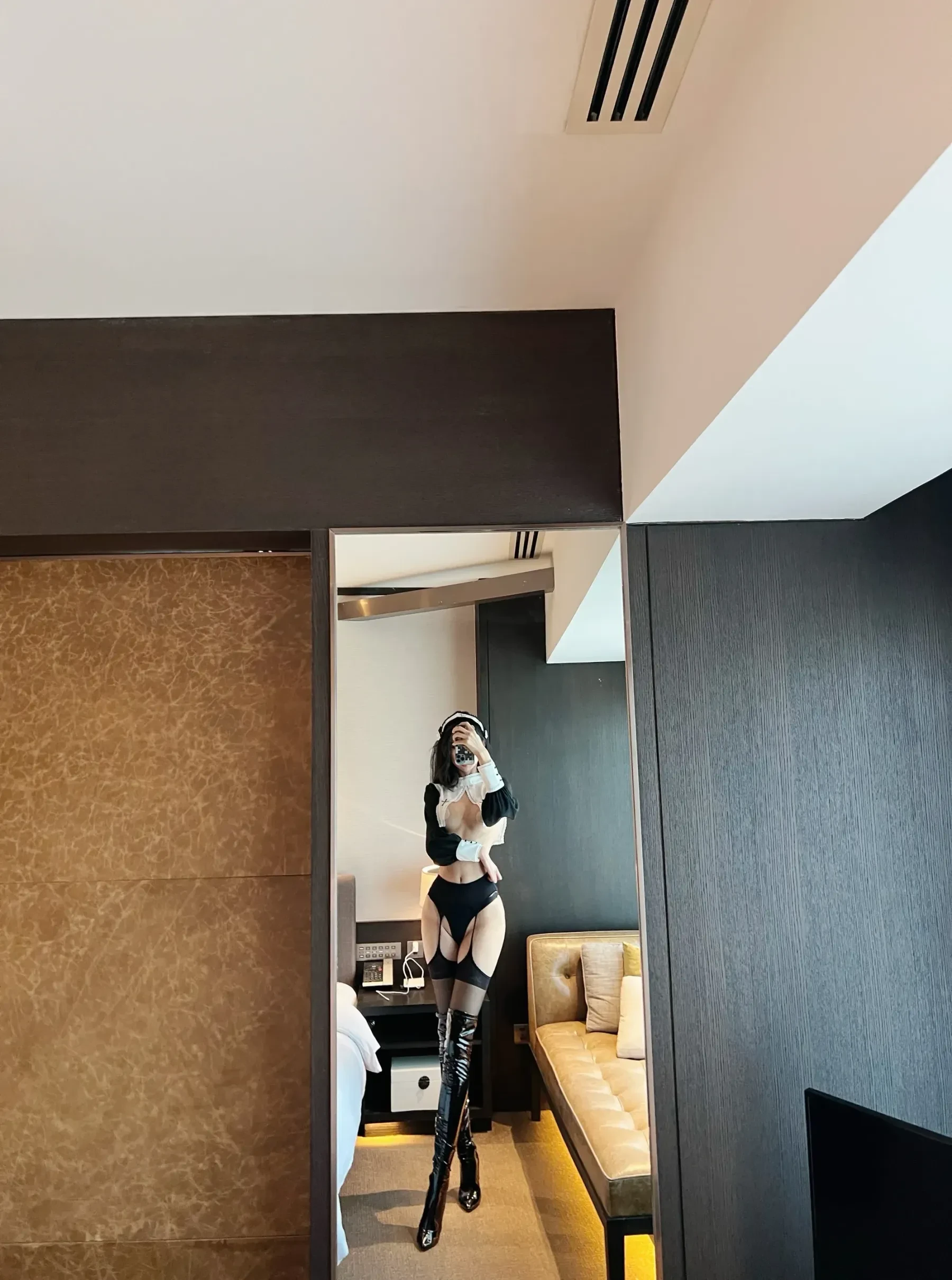 葛征GEZHENG – 黑si [36P] - 秀人网免费无水印在线套图写真