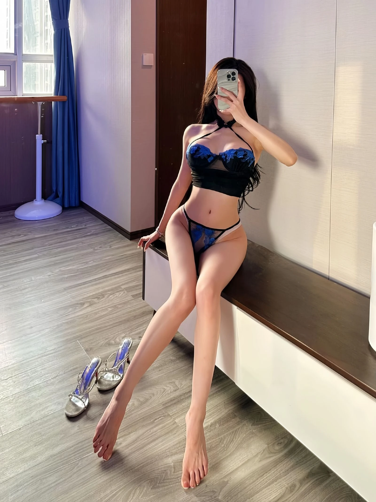 黎允熙 – 黑丝透视性感睡裙 [25P] - 秀人网免费无水印在线套图写真