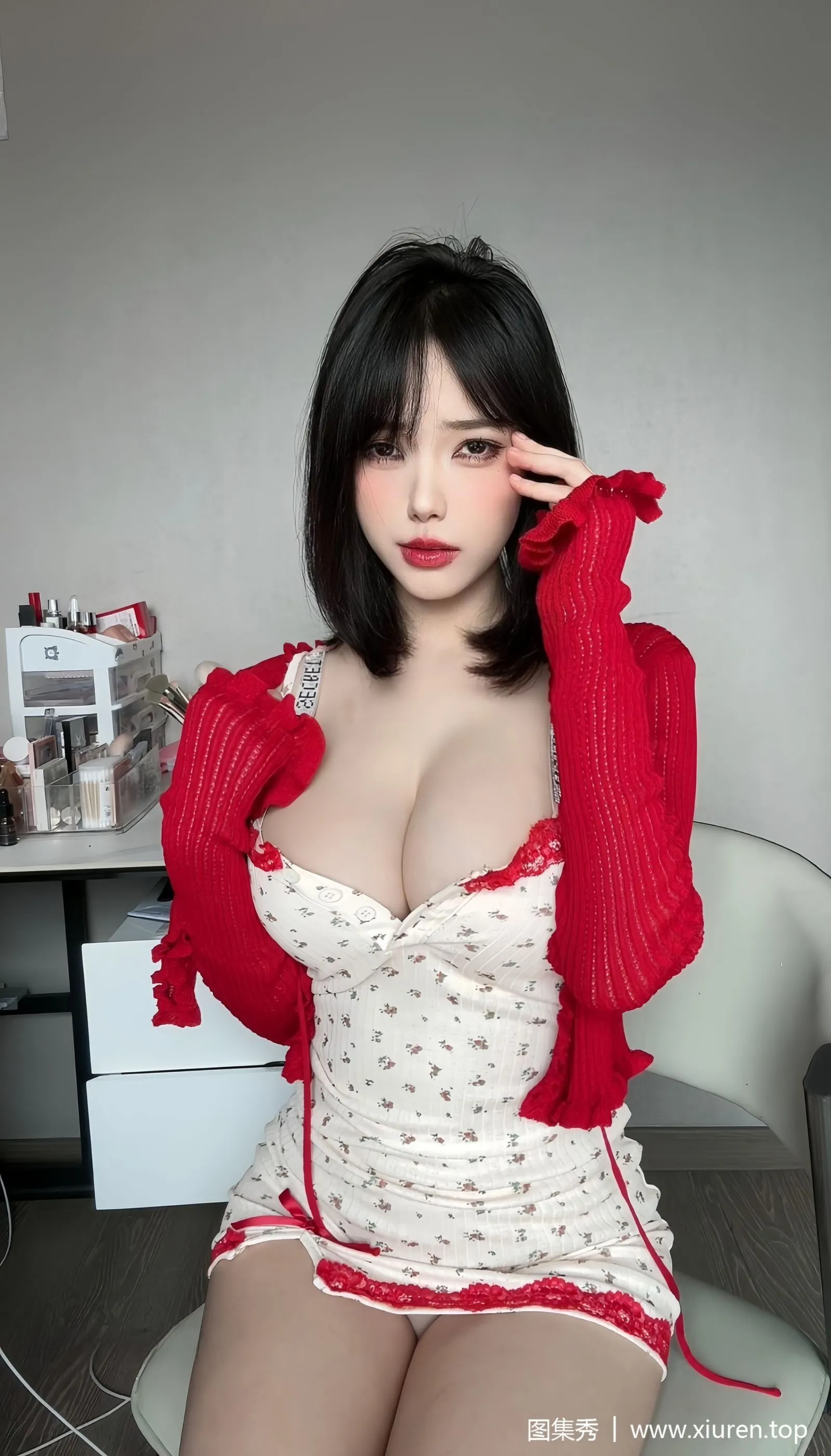 琳铛铛 – 会抖动的大秘密 [19P] - 秀人网免费无水印在线套图写真