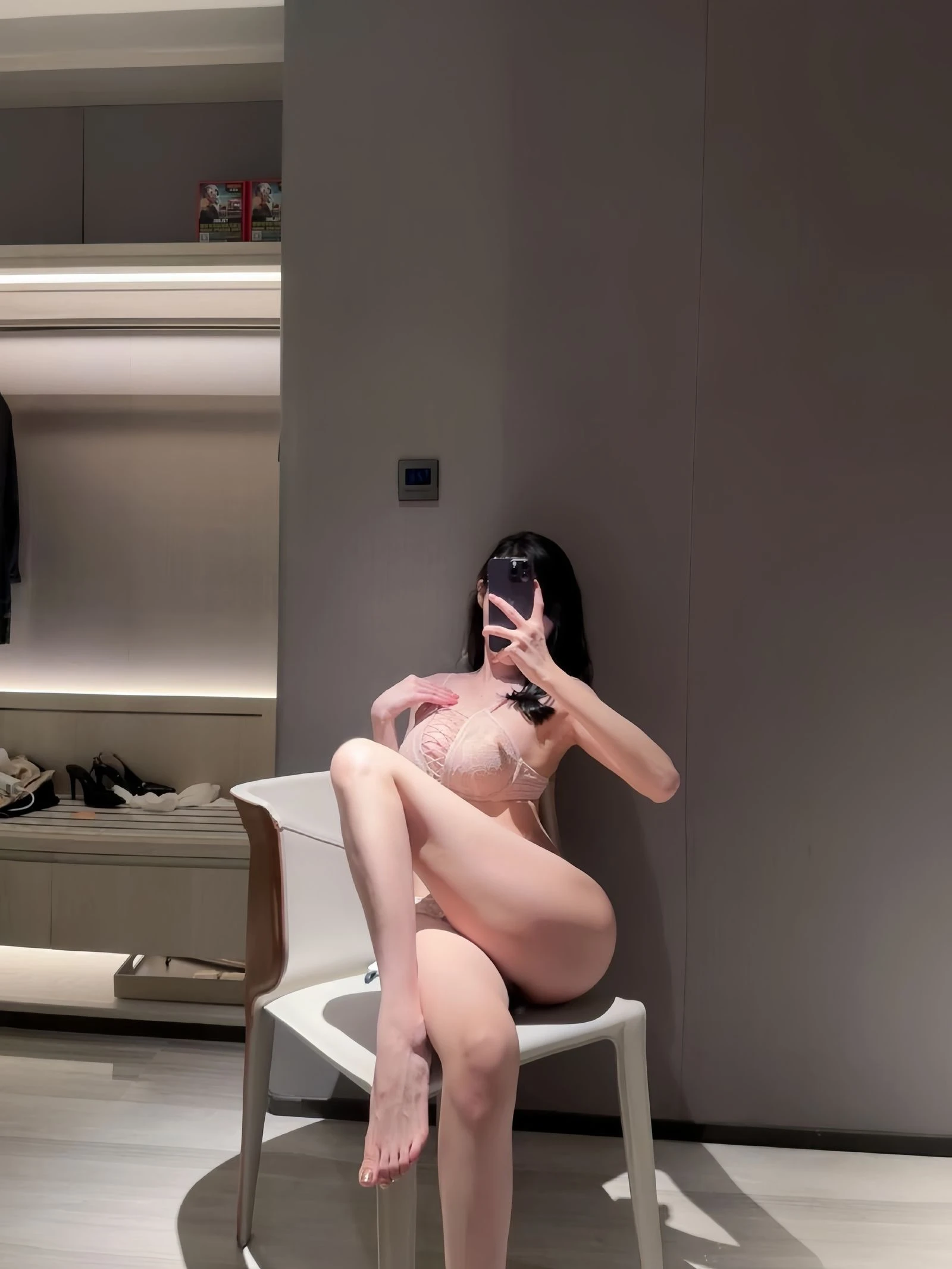 麻利亚辣 – 大镂空双巨峰喷涌而出 [28P] - 秀人网免费无水印在线套图写真