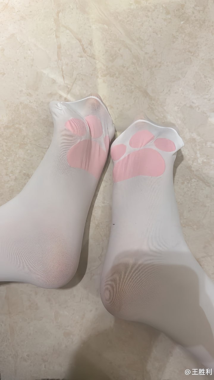 胜利的小生活 - 定制套装系列 [13P] - 秀人网免费无水印在线套图写真