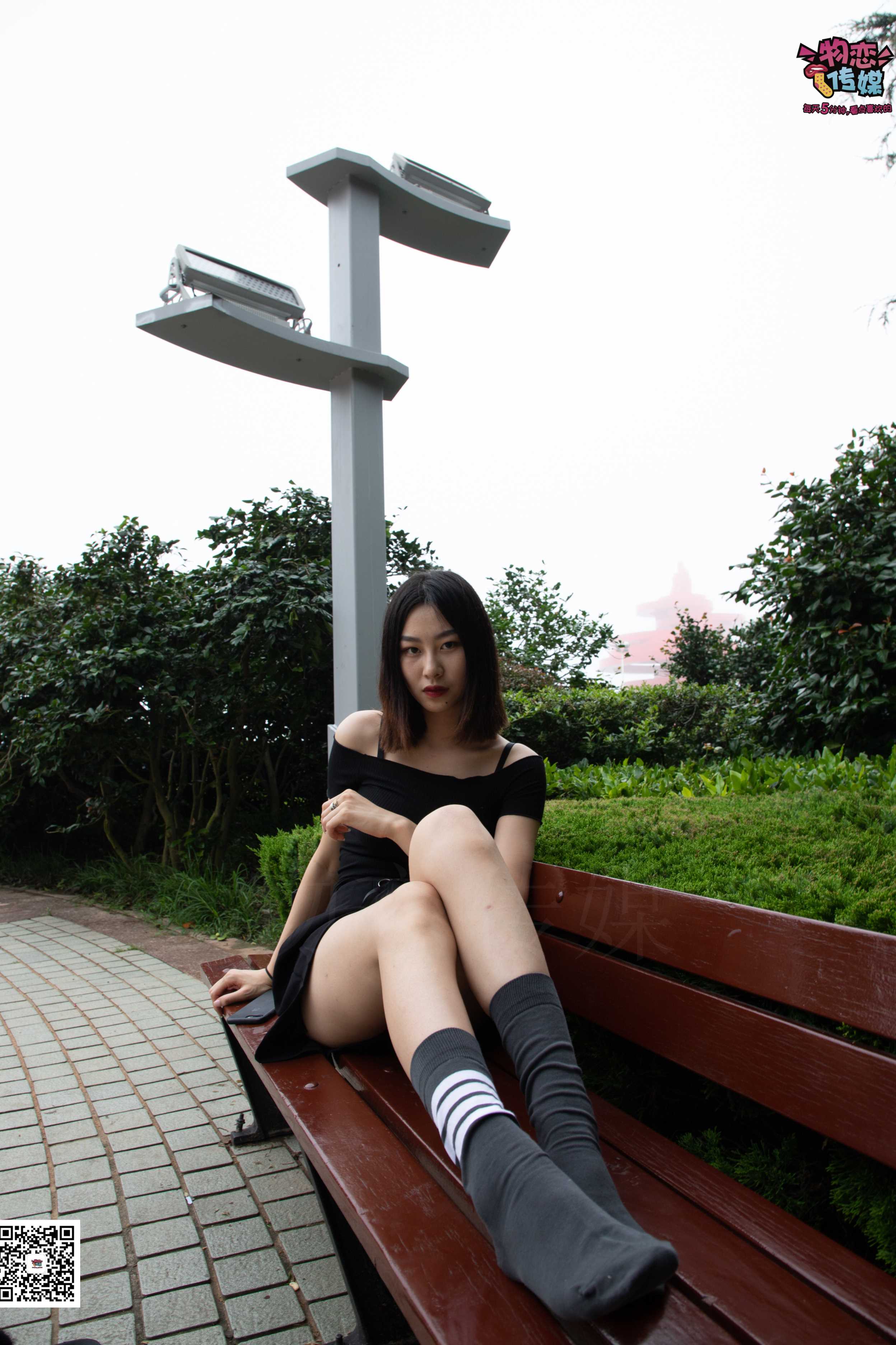 图片[4]-物恋传媒 No.030 剑眉星目,烈焰红唇,御姐范美女与可爱棉袜  [189P+1V1.92GB]-COS写真在线网