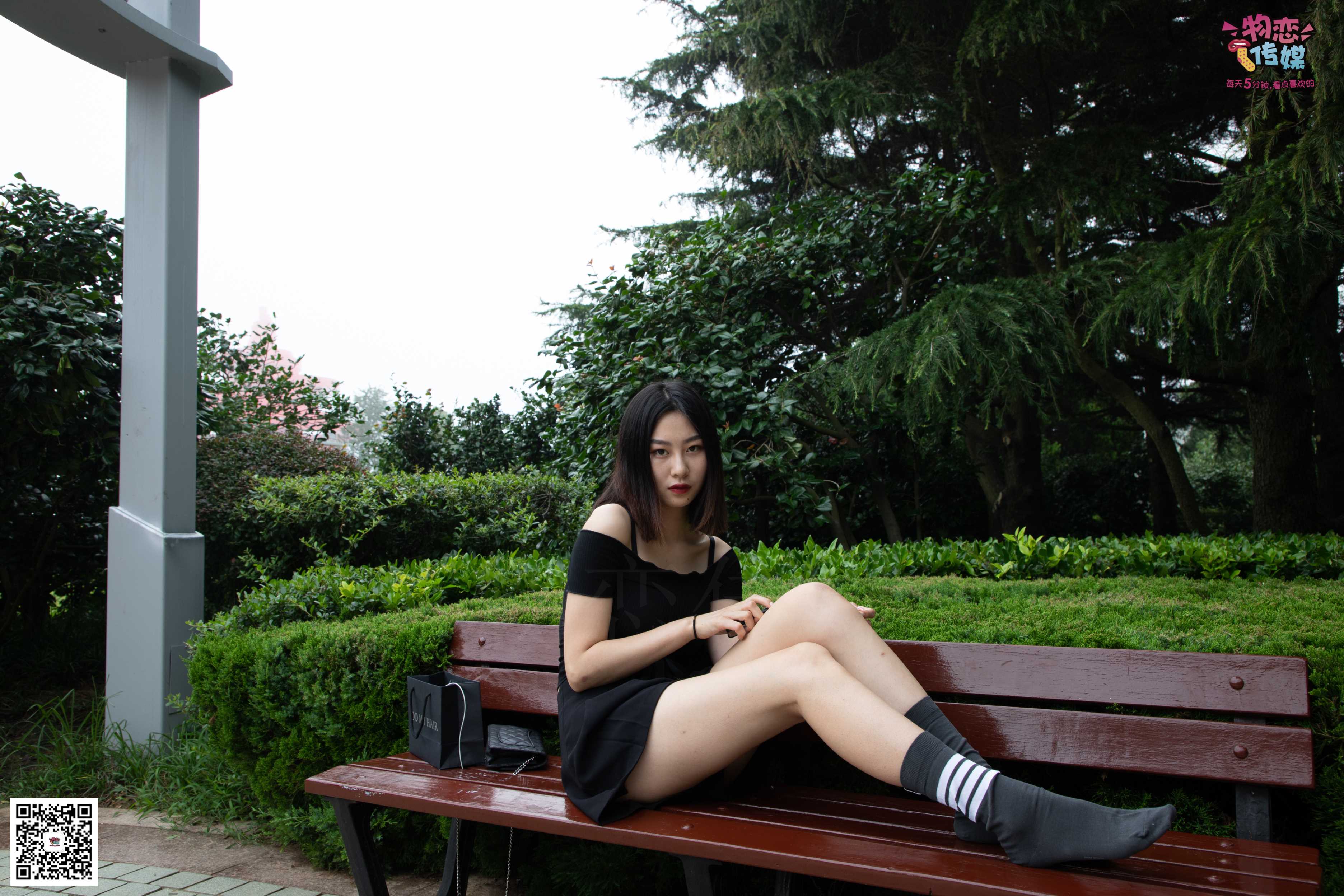 图片[5]-物恋传媒 No.030 剑眉星目,烈焰红唇,御姐范美女与可爱棉袜  [189P+1V1.92GB]-COS写真在线网