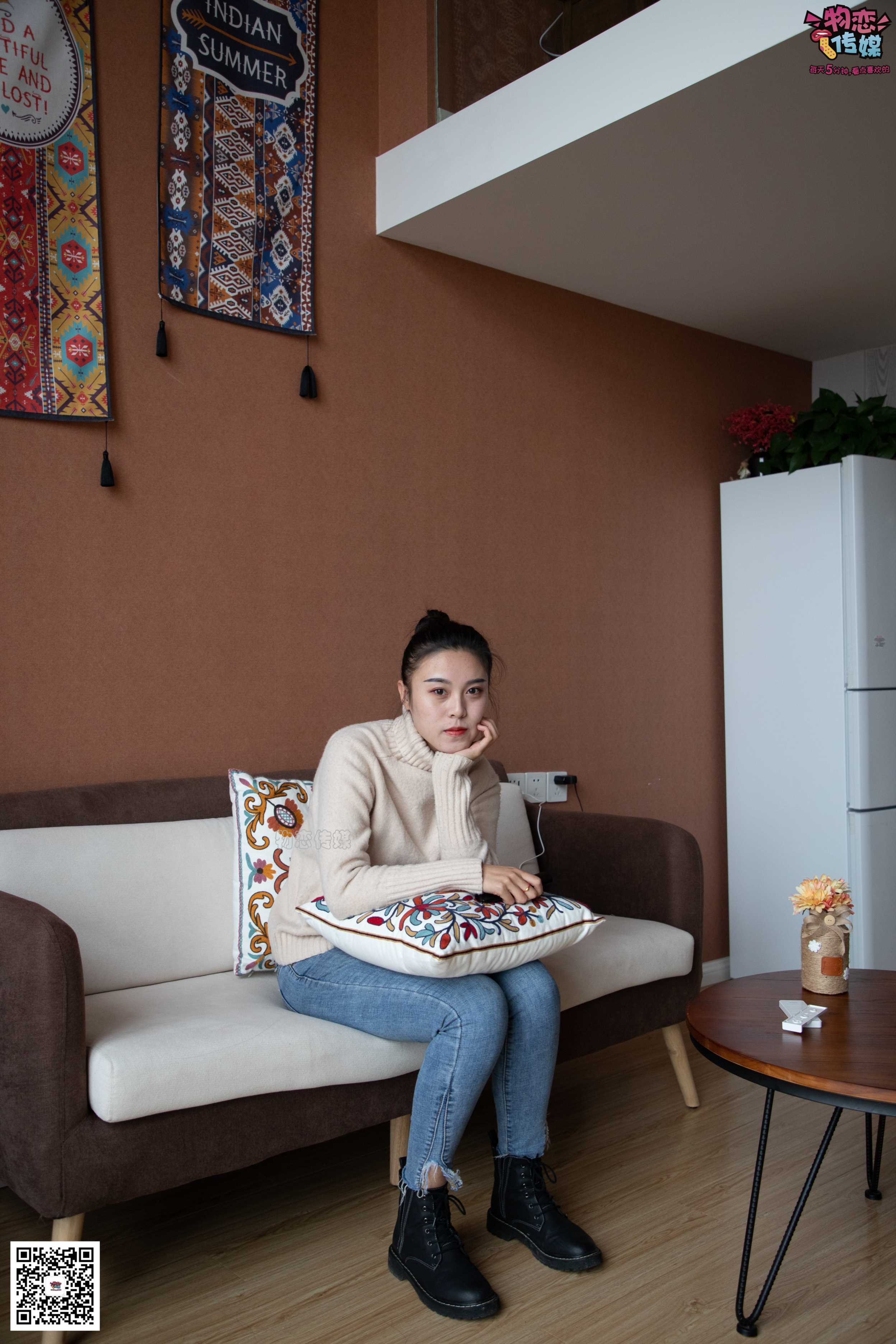 图片[2]-物恋传媒 No.087 刘心-可爱丸子头，可爱棉袜  [116P+1V0.99GB]-COS写真在线网