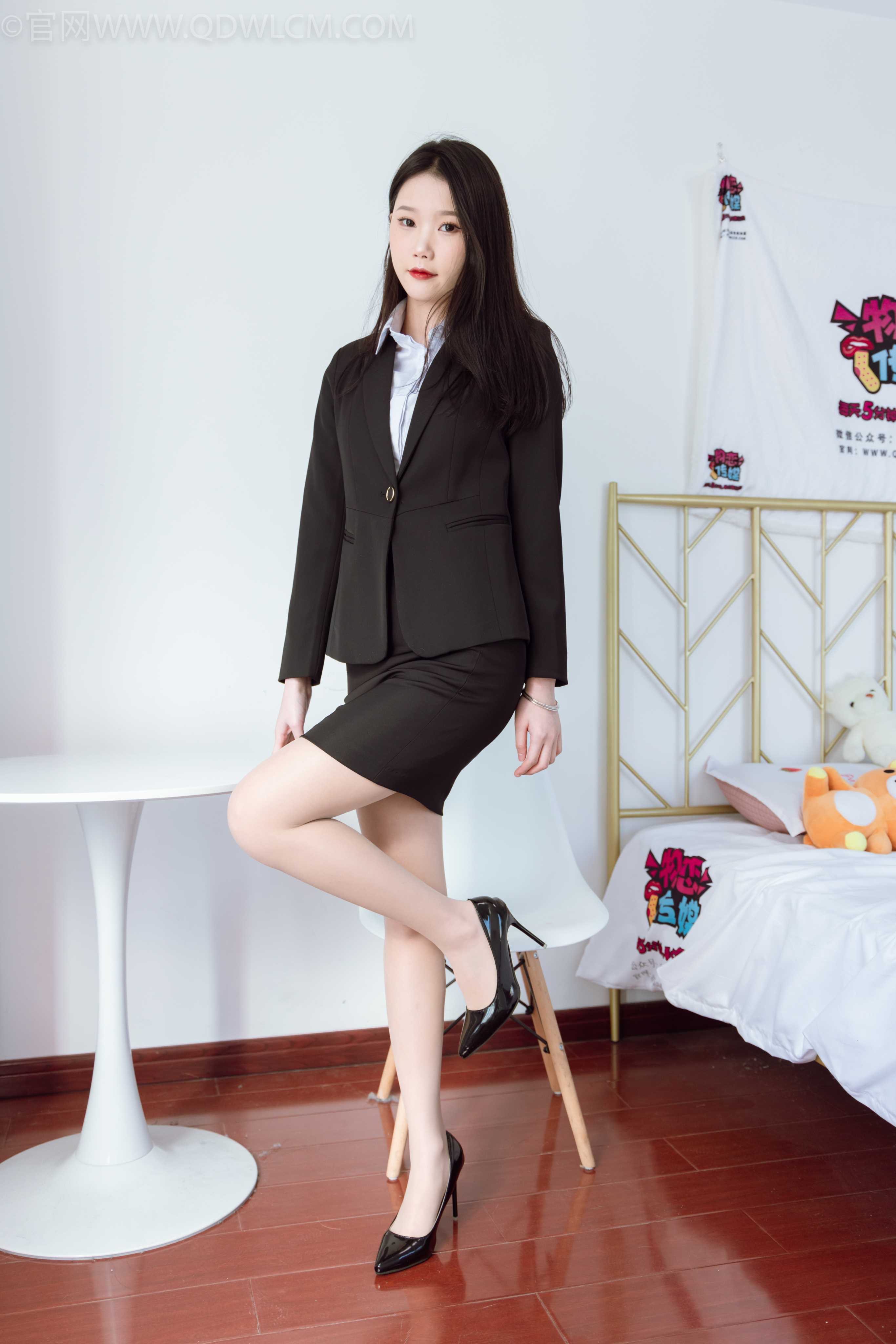图片[2]-物恋传媒 NO.1026 小竹-OL制服、高跟鞋、 [139P+1V／3.83GB]-COS写真在线网