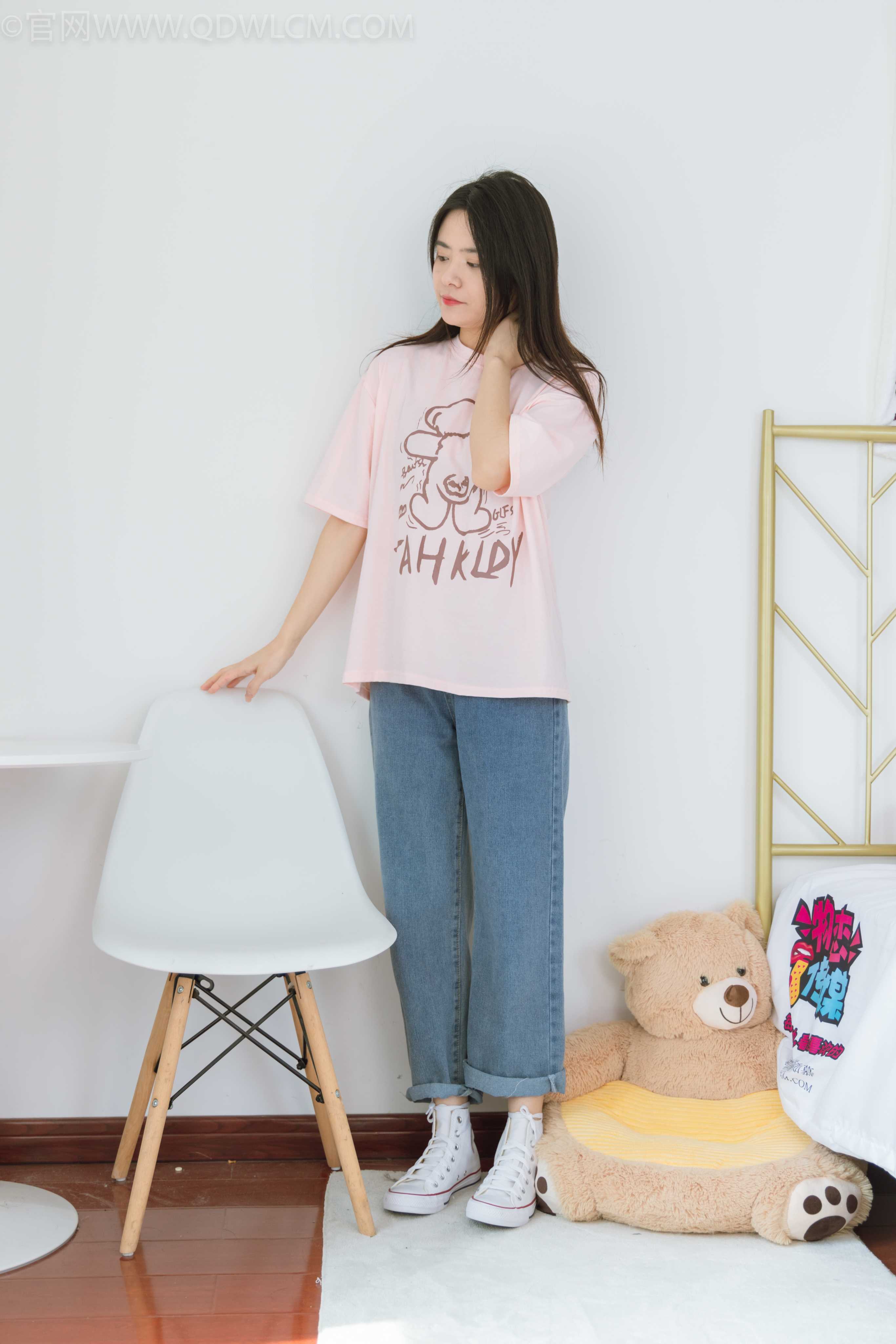 图片[2]-物恋传媒 NO.1185 然然-匡威帆布鞋白色短棉袜 [150+1V／3.99GB]-COS写真在线网