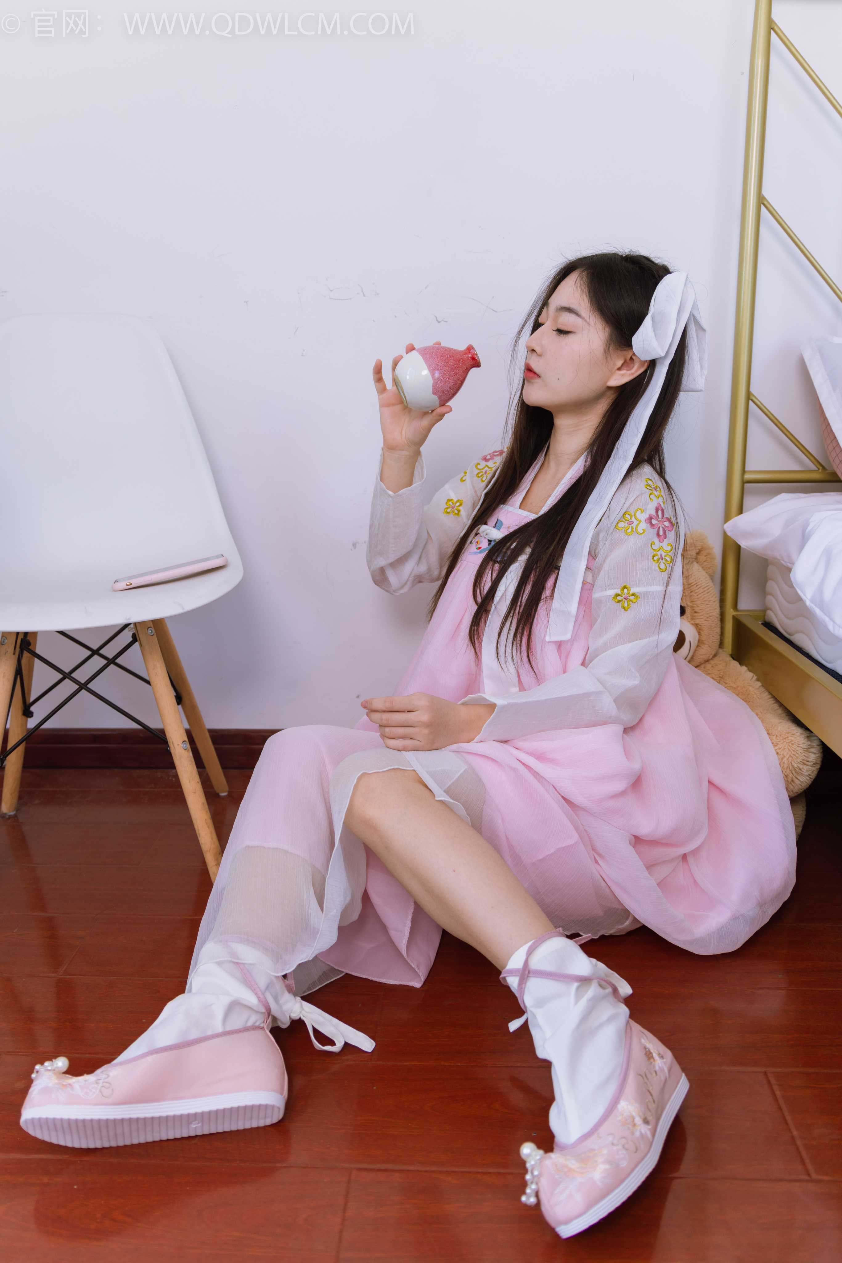 图片[5]-物恋传媒 NO.1484 美兔-杏花微雨 [150P-1V-3.9G]-COS写真在线网
