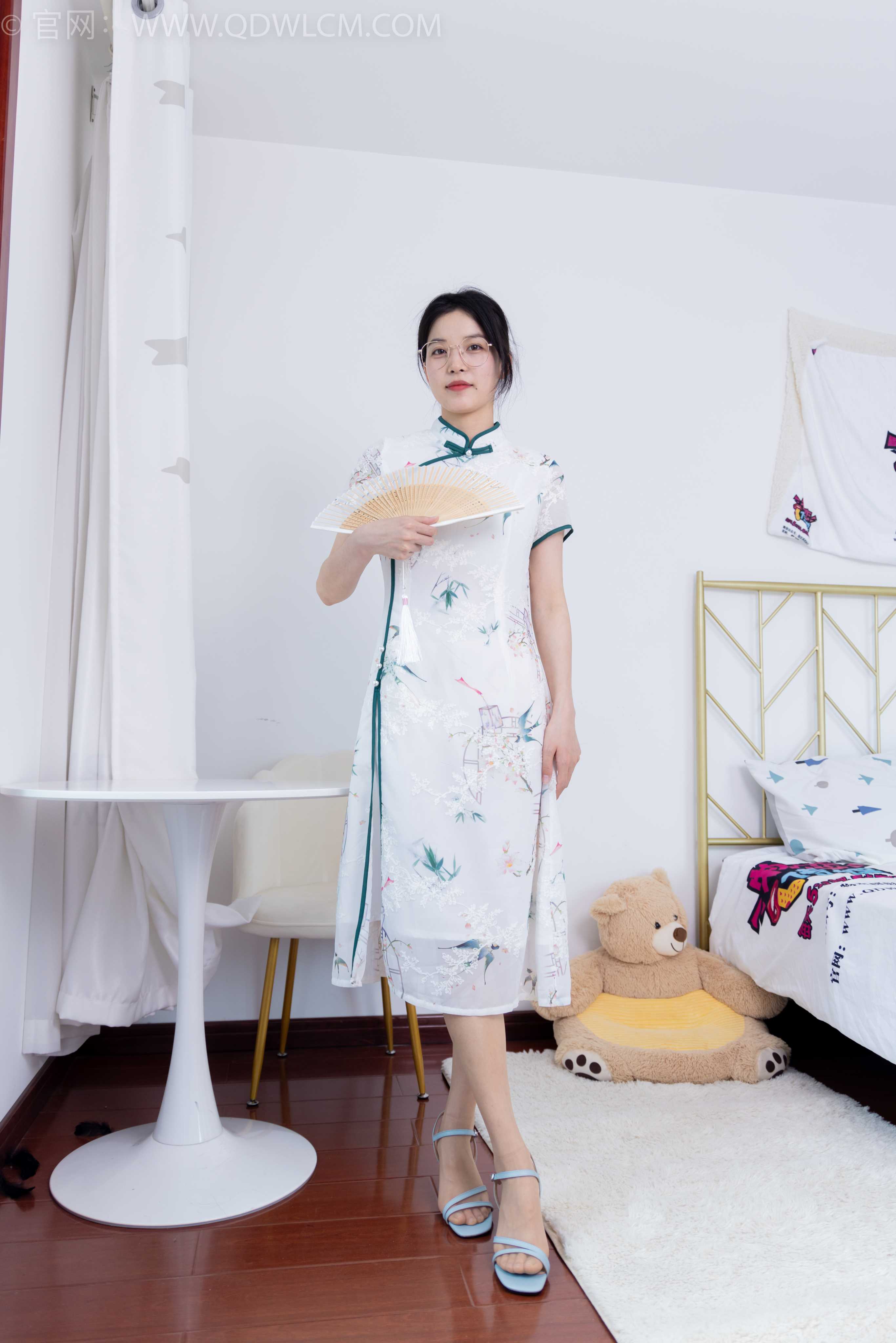 图片[2]-物恋传媒 NO.1678 茯苓-黄昏里渐暗 [150P-1V-5.98G]-COS写真在线网