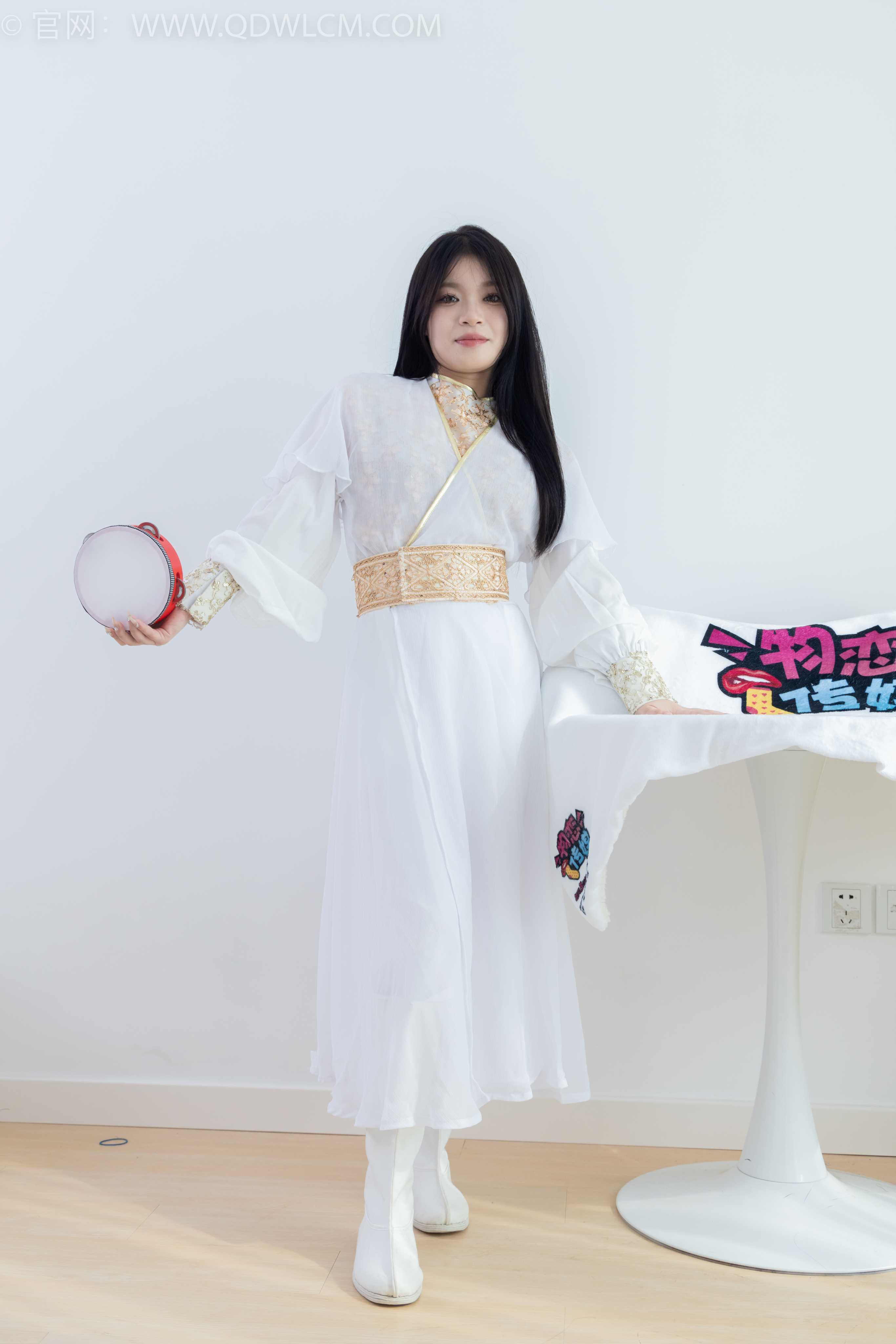 图片[3]-物恋传媒 NO.1796 闪闪-北国的春 [150P-1V-3.9G]-COS写真在线网
