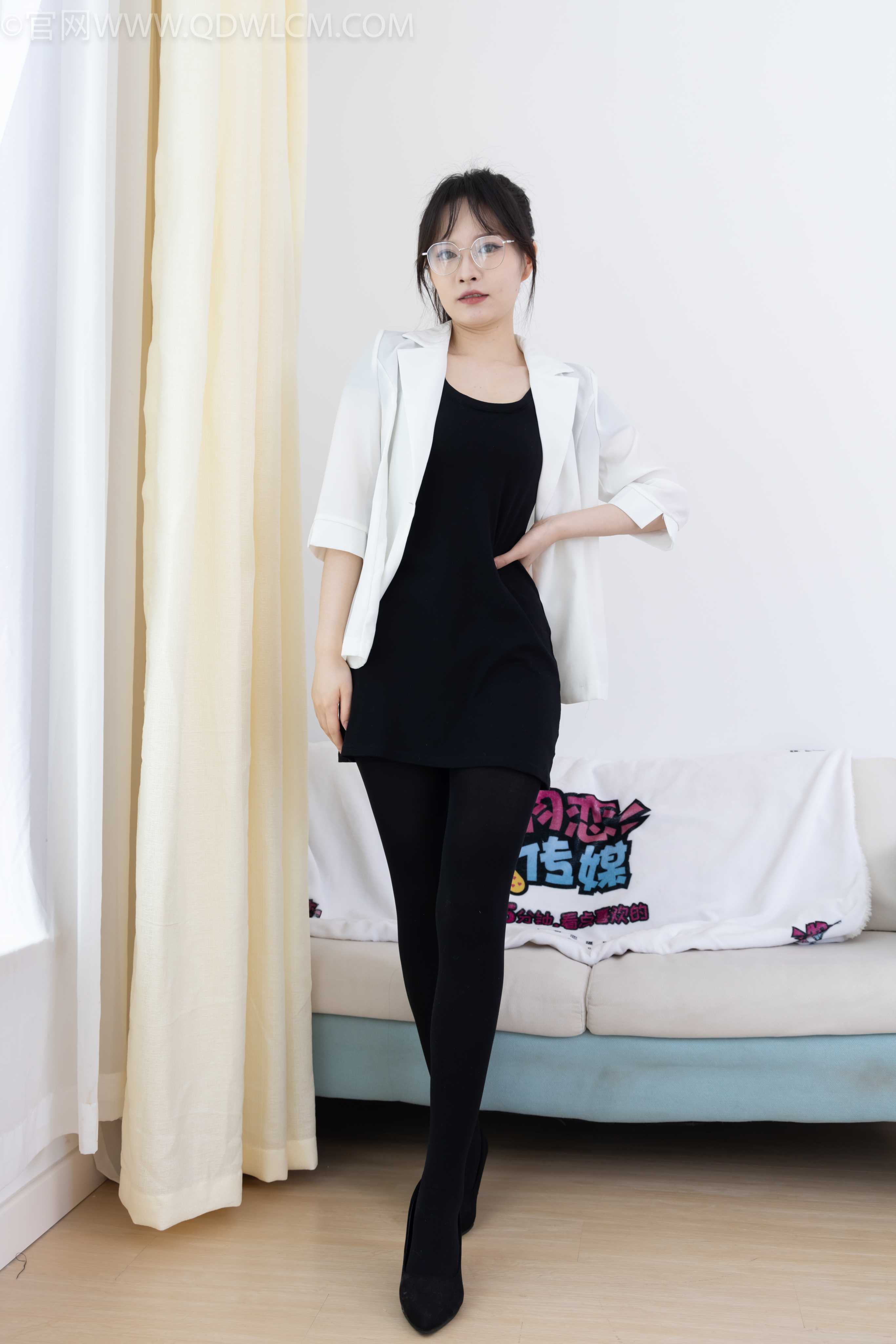 物恋传媒 NO.1997 小酒-童话剧情 [170P-1V-4.54G] - 秀人网免费无水印在线套图写真