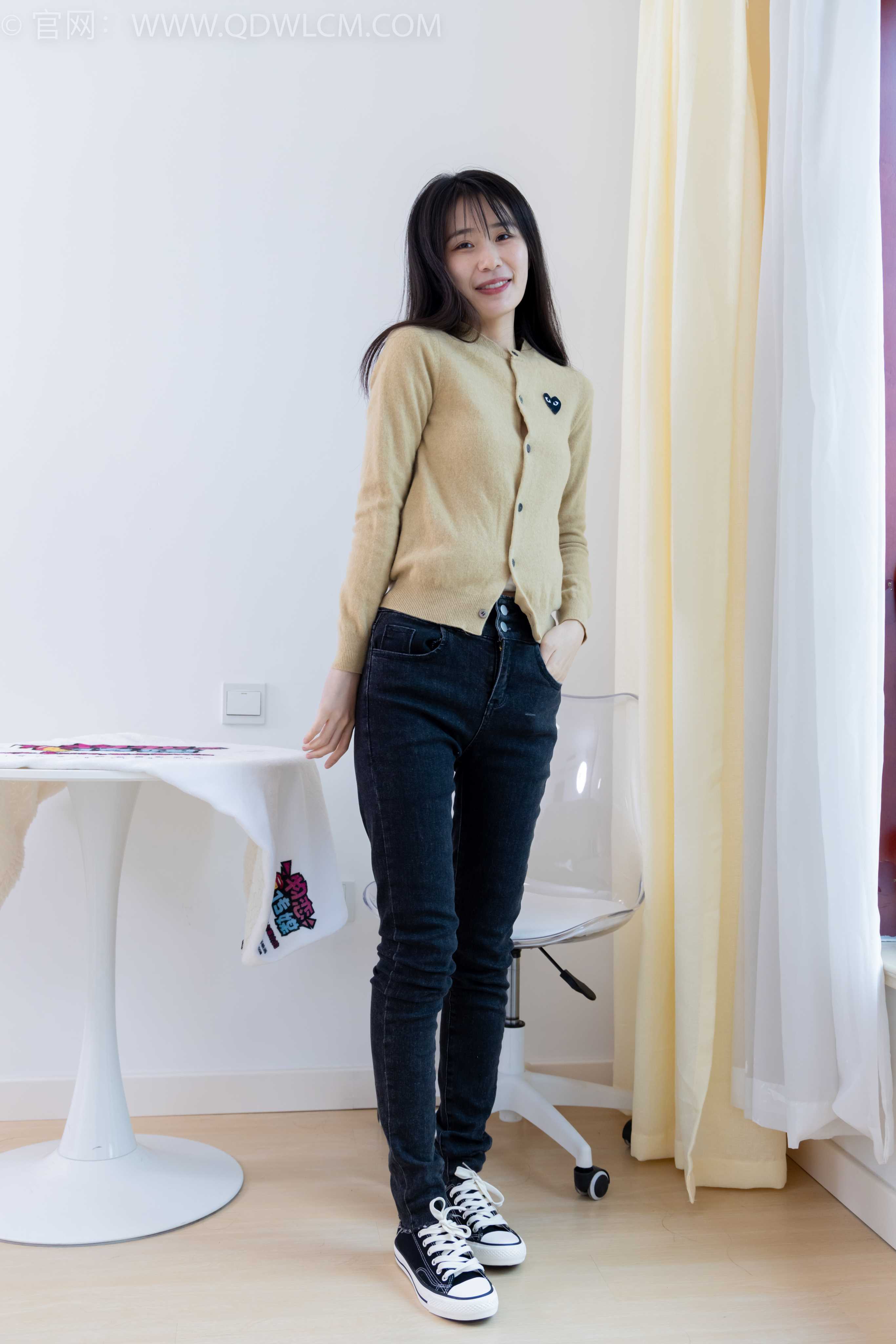 图片[2]-物恋传媒 NO.2033 菜菜-熟悉的面孔 [160P-1V-4.9G]-COS写真在线网