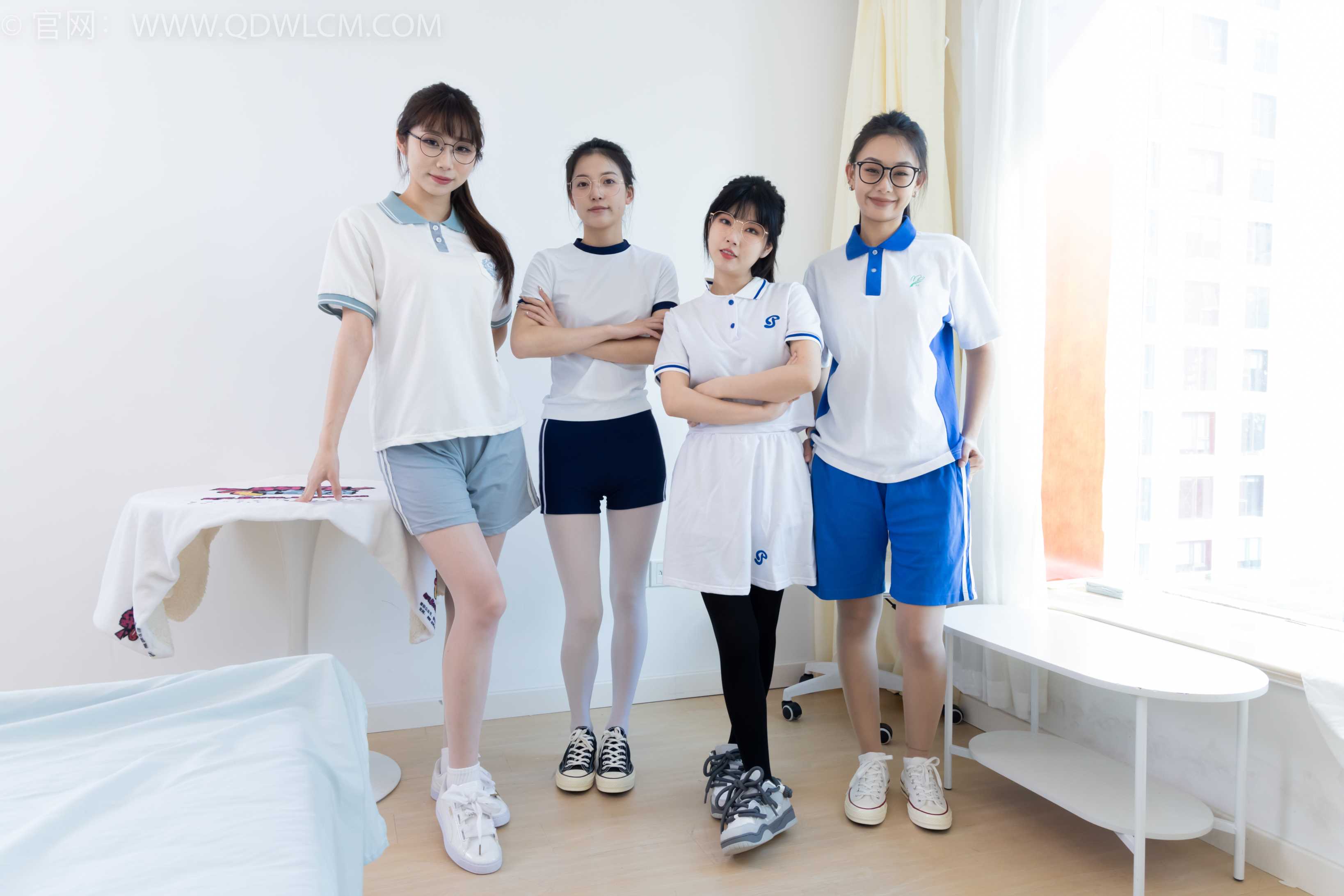 图片[2]-物恋传媒 NO.2243 茯苓&岚岚&泡泡&米米-新春快乐[190P-1V-6.07G]-COS写真在线网