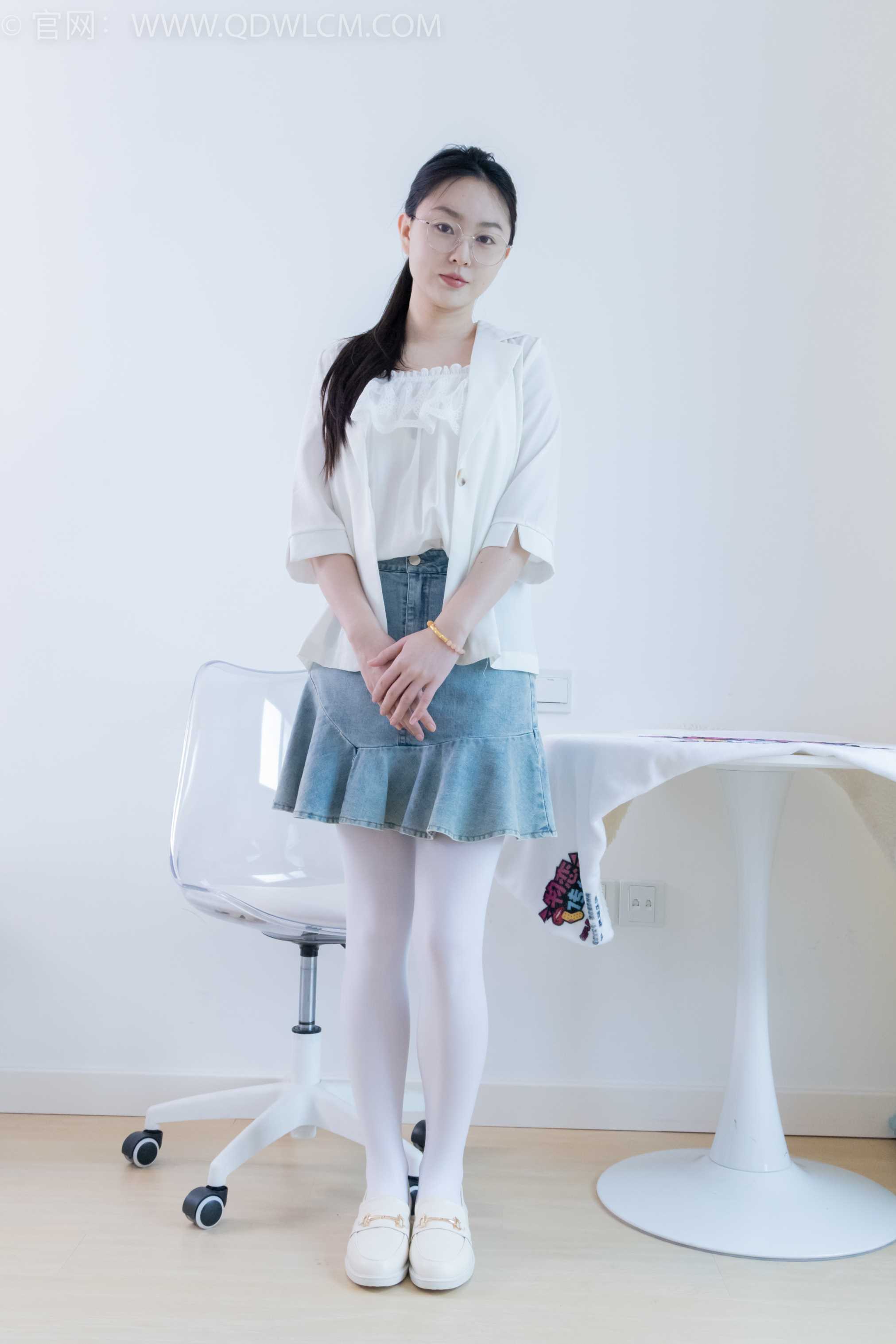 图片[2]-物恋传媒 NO.2246 美兔-皮鞋、皮筋绑脚老头乐挠脚剧情[151P-1V-4.33G]-COS写真在线网